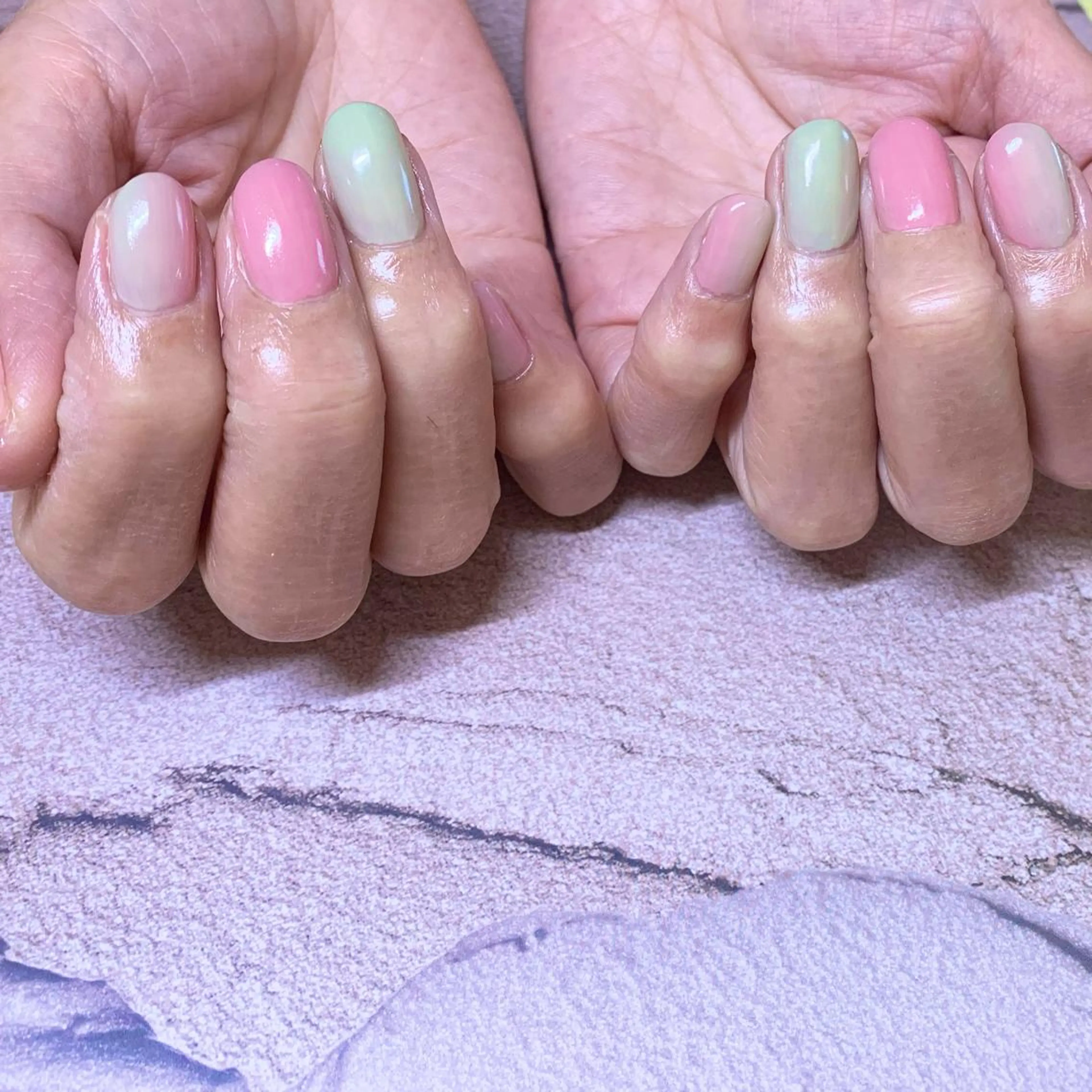 ネイル ハンドネイル ウシク ミユキのネイルデザイン