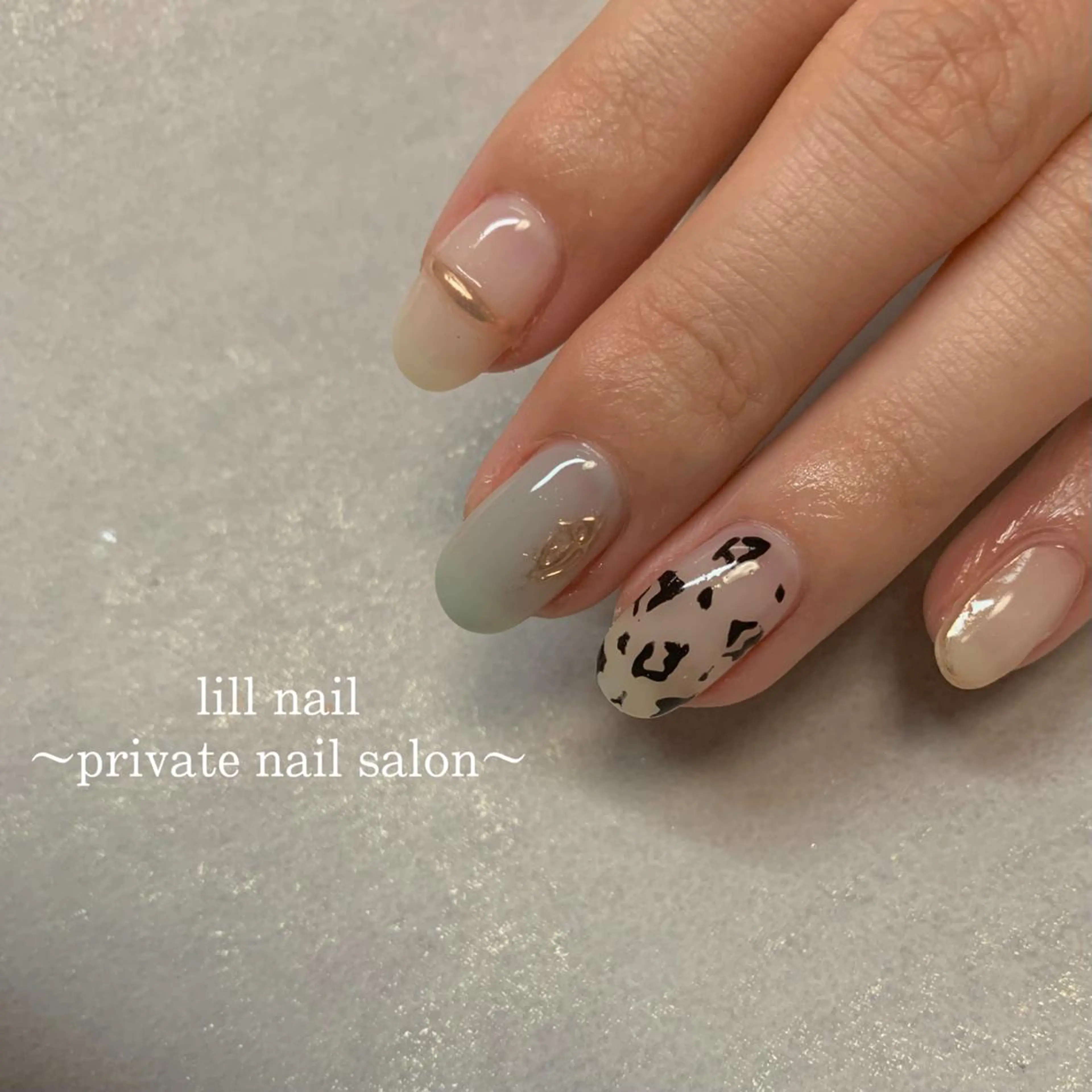 ミディアム pllia beautyのネイルデザイン