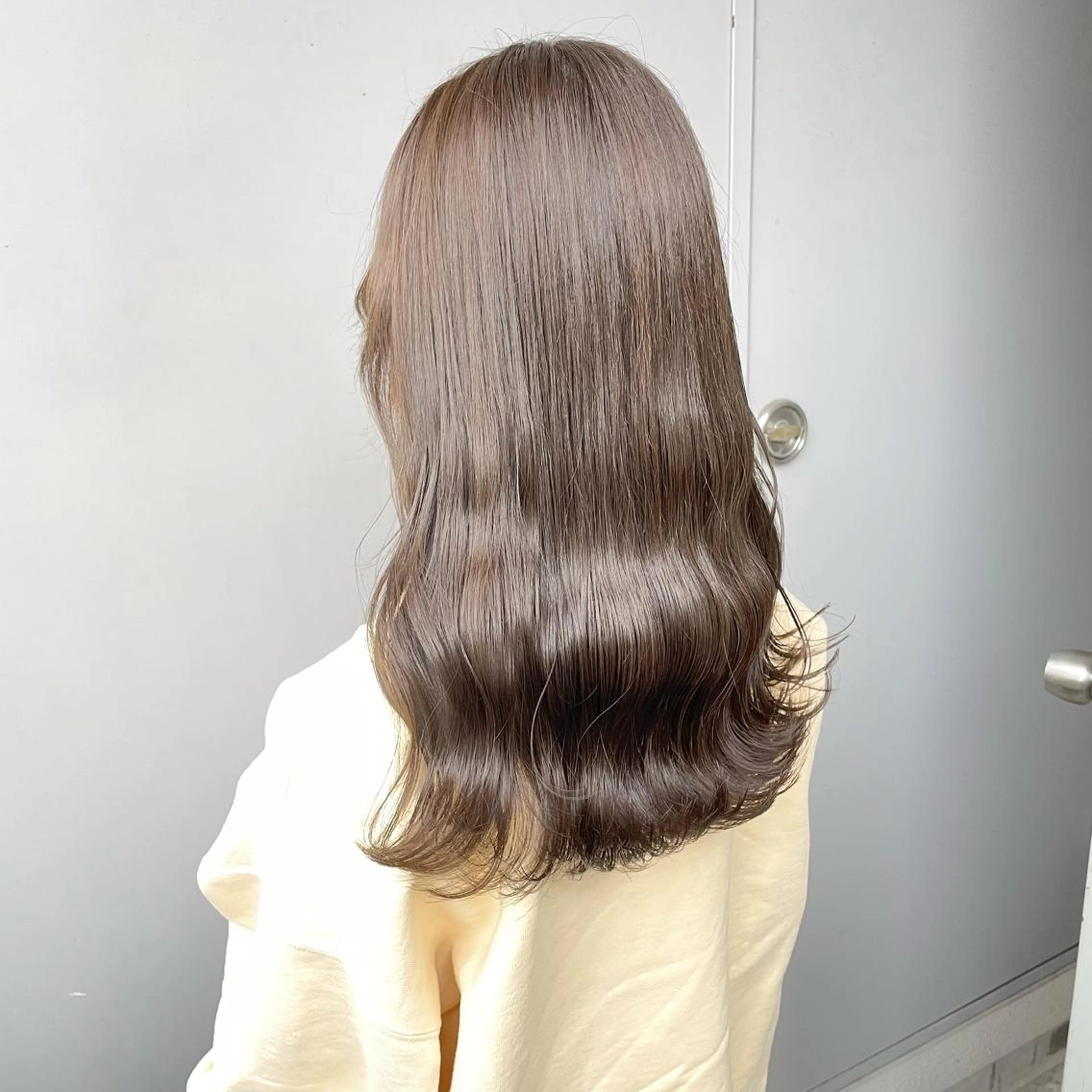 セミロング カラー ヘアカラー トリートメント ヘアセット I'S.横浜所属・赤み消しカラー 🍀JUNKIのヘアスタイル