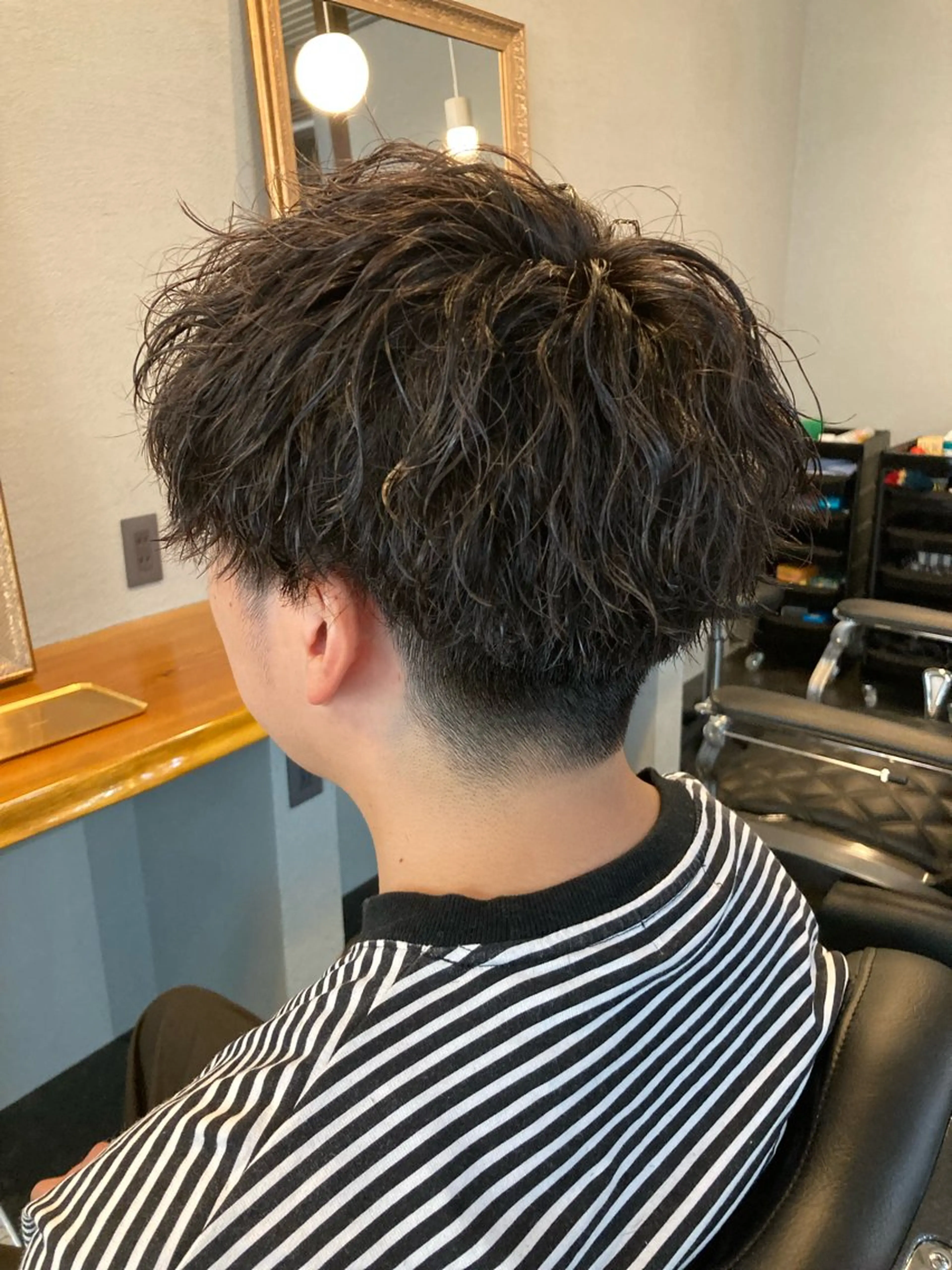 ショート パーマ メンズ マッシュ メンズパーマ 波巻きパーマ ショートヘア メンズ/ケアパーマ /hayashiのヘアスタイル