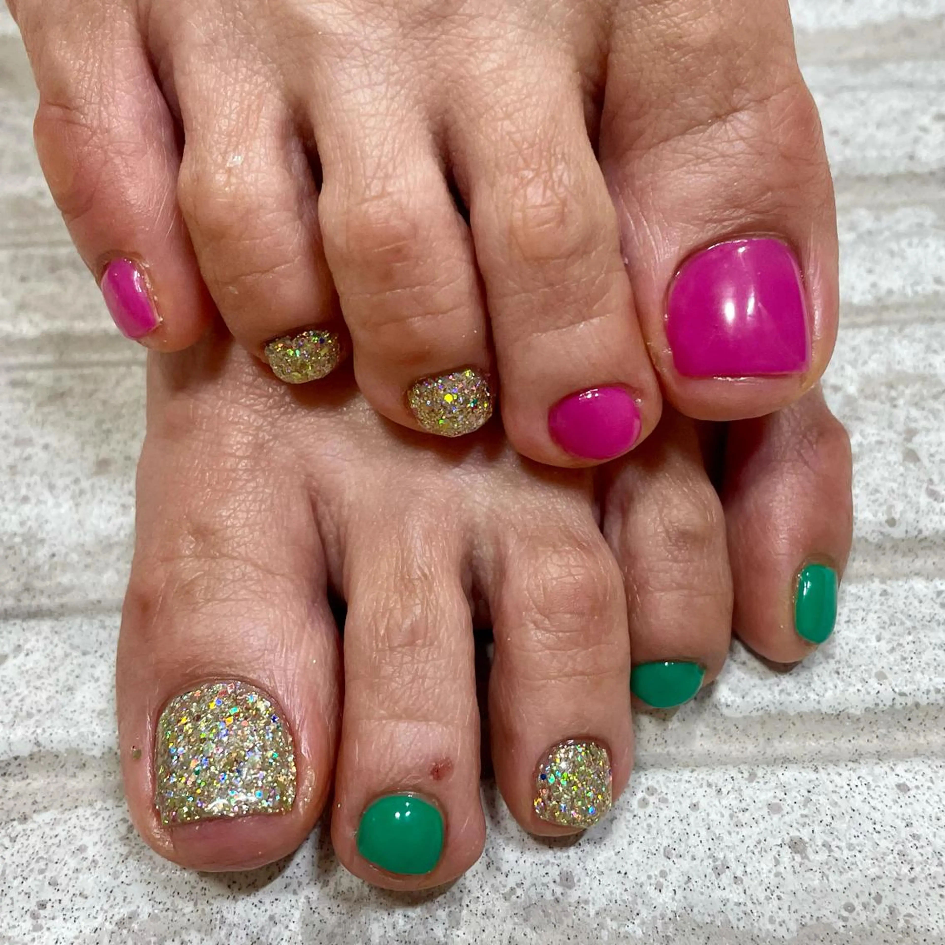 ネイル フットネイル ワンカラーネイル 奥園 良恵のネイルデザイン