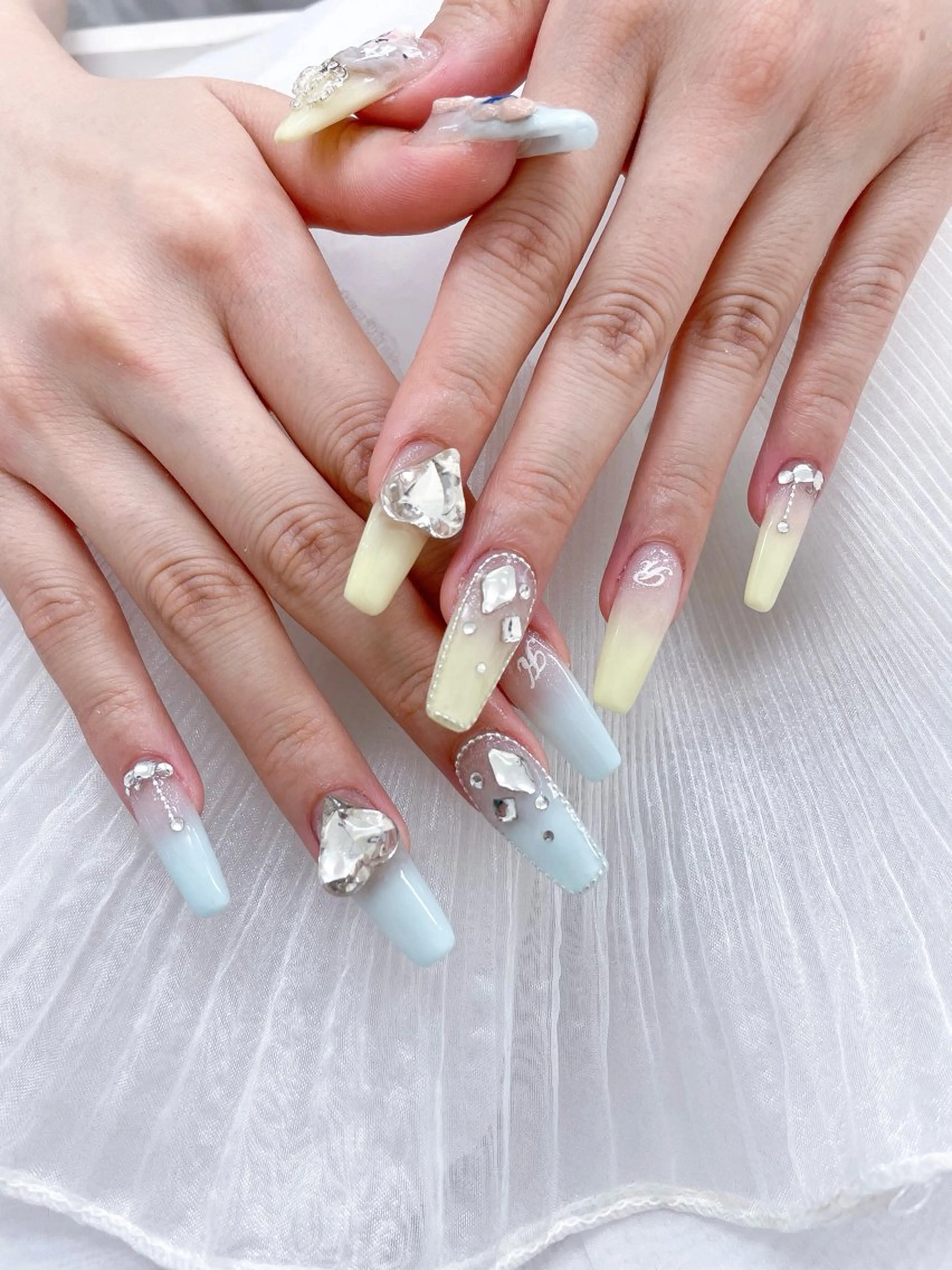 ネイル ハンドネイル 五十嵐 美智のネイルデザイン