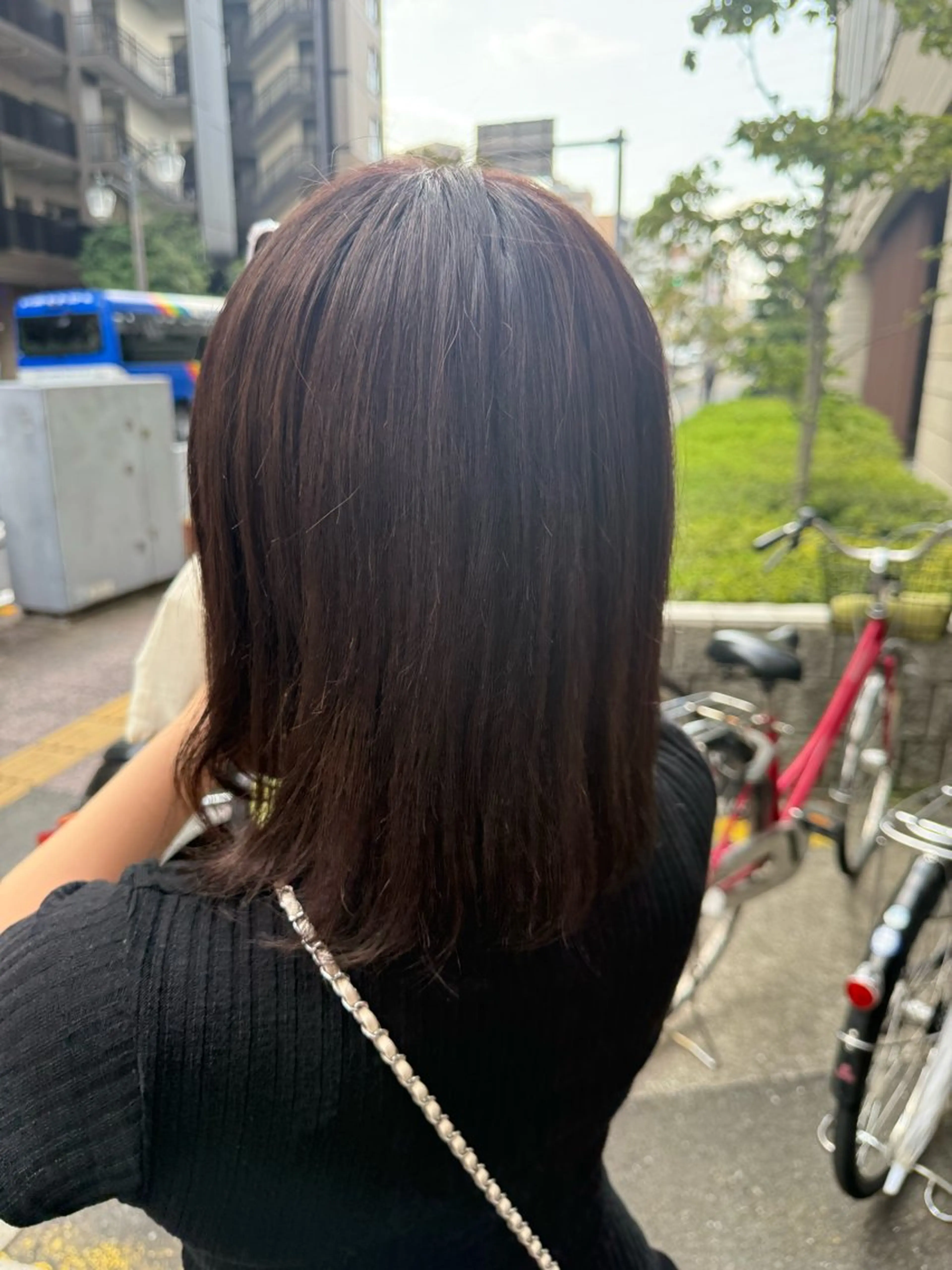 ミディアム カラー ブリーチ 松江 優空のヘアスタイル