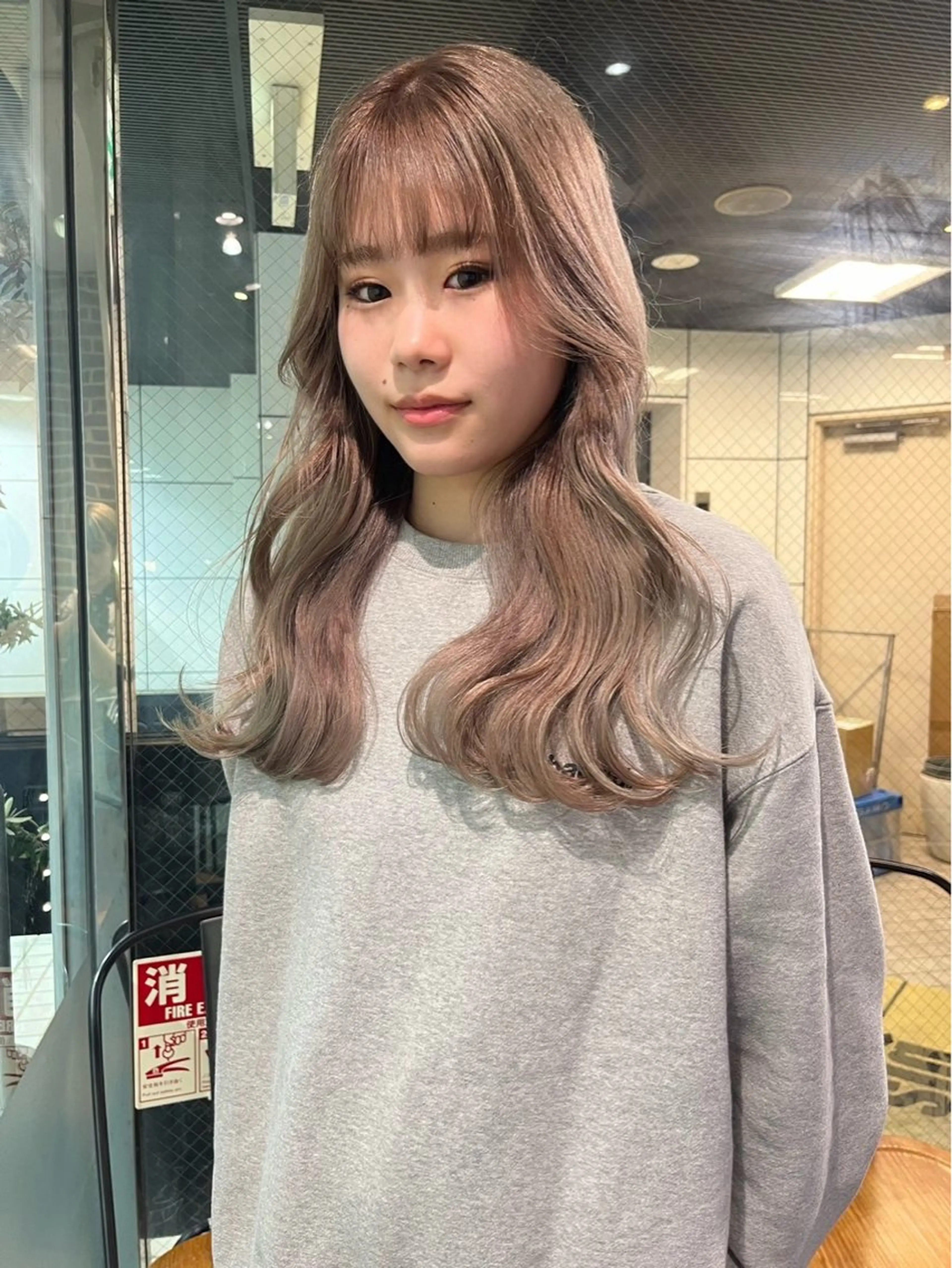 カラー ブリーチ ケアブリーチ ダブルカラー ハイトーンカラー インナーカラー 暗髪/レイヤー/ボブ 🪩💫KAYOのヘアスタイル