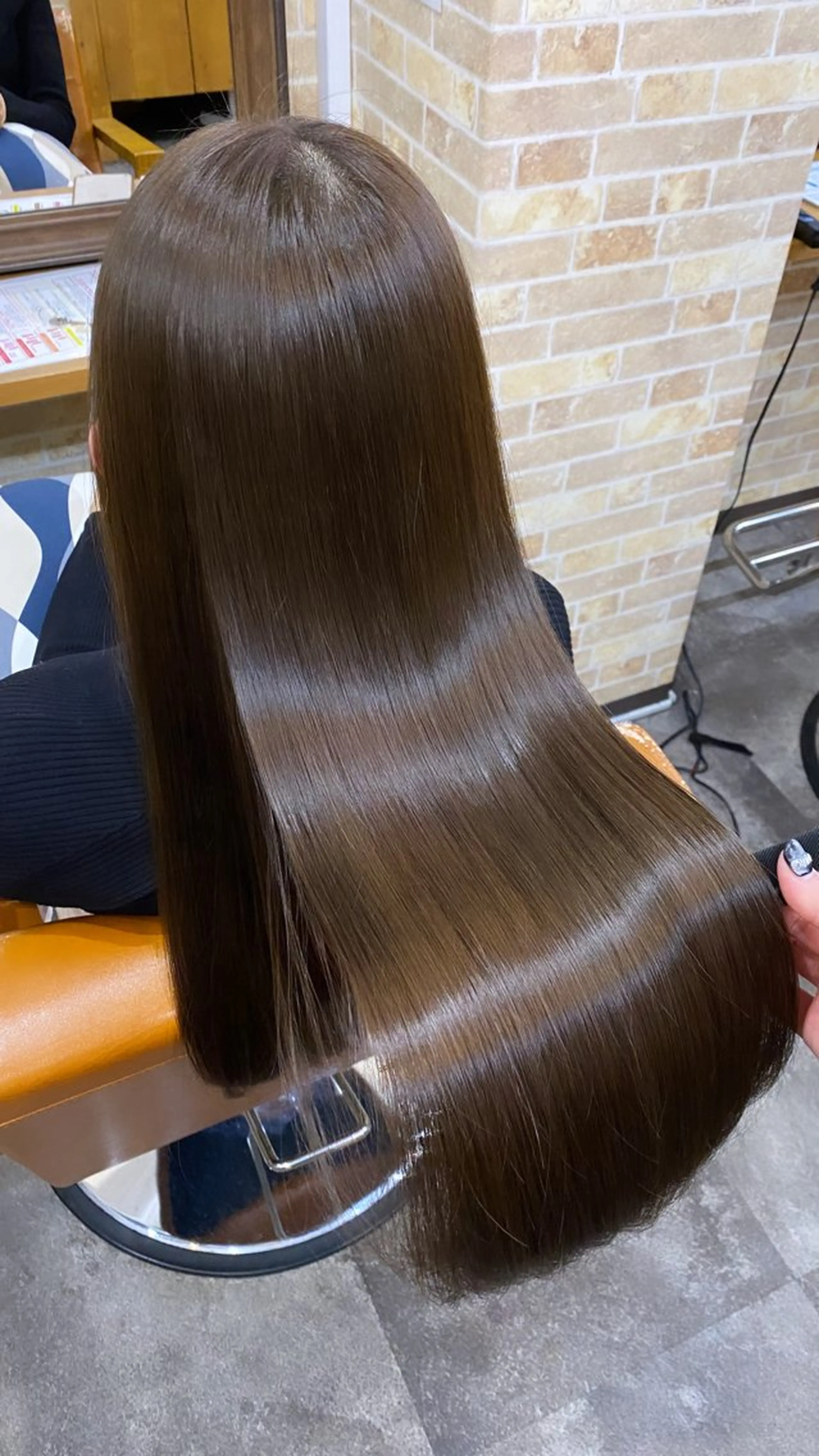 ロング ヘアカラー トリートメント 髪質改善 🤍erikaのヘアスタイル