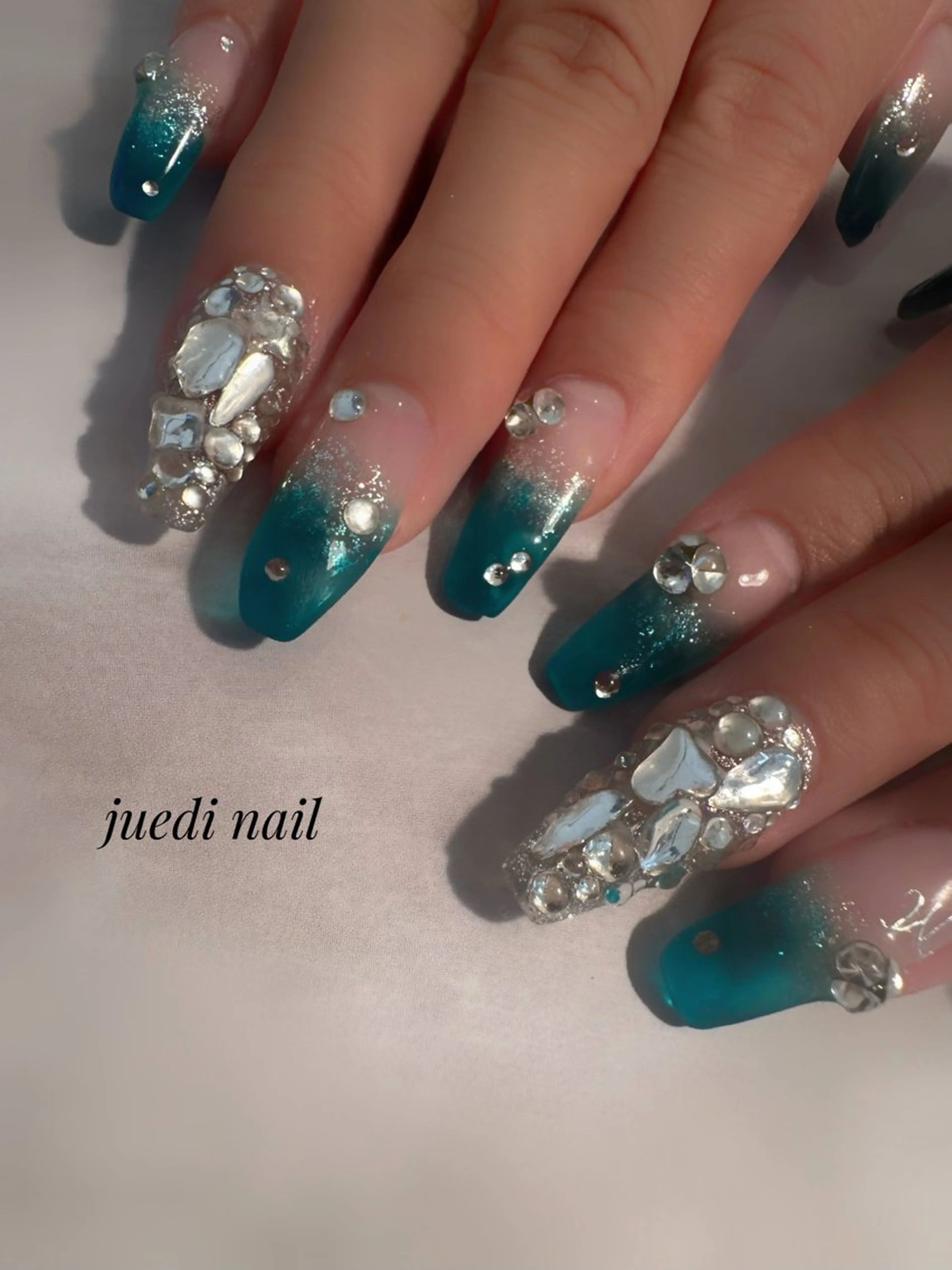 ネイル juedi nail(木曜日のネイル)所属・juedi nail KAORINのネイルデザイン