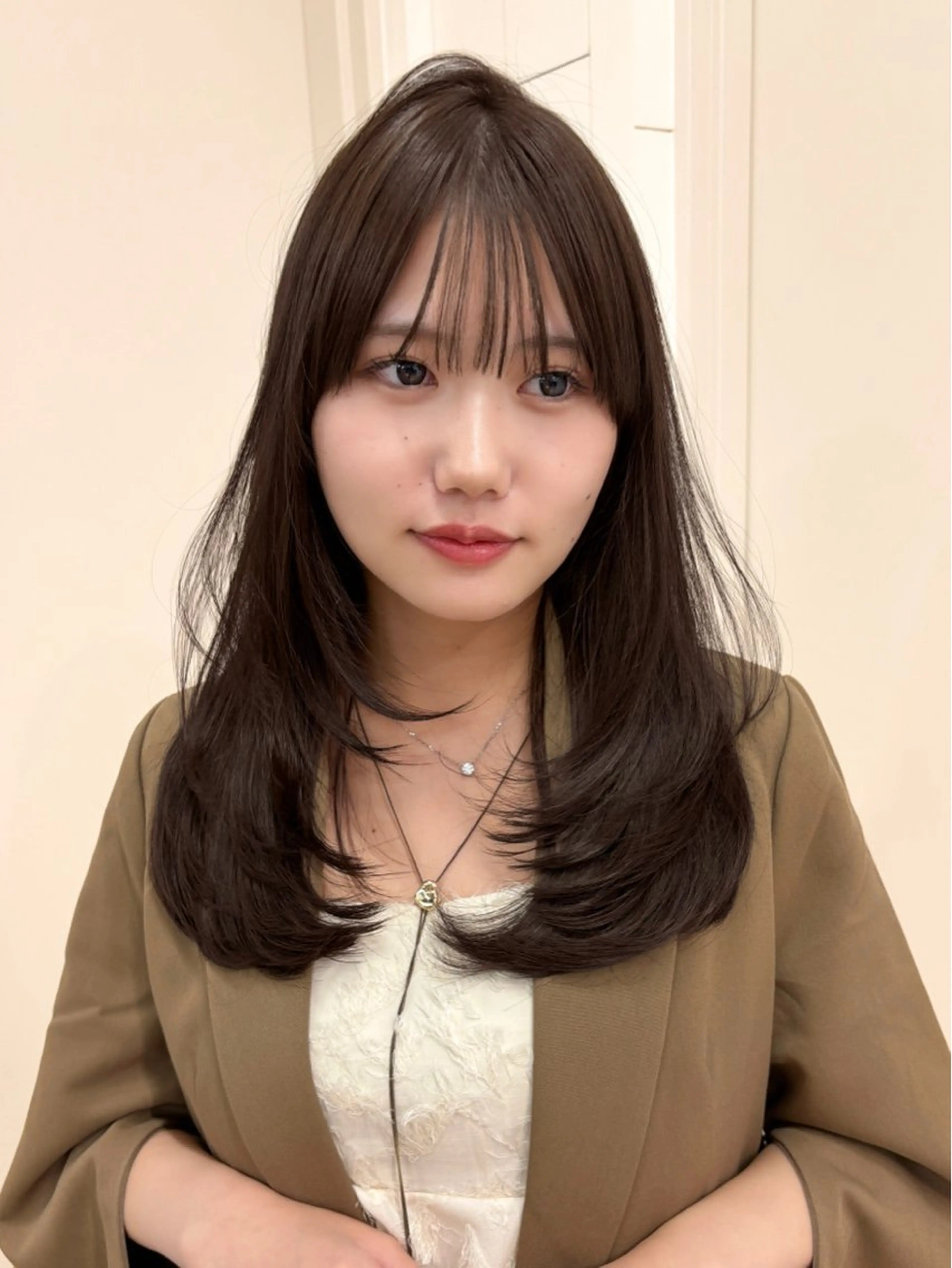 ロング 髪質改善 レイヤーカット 似合わせカット トリートメント 🤍yura🤍池袋 レイヤー似合わせのヘアスタイル
