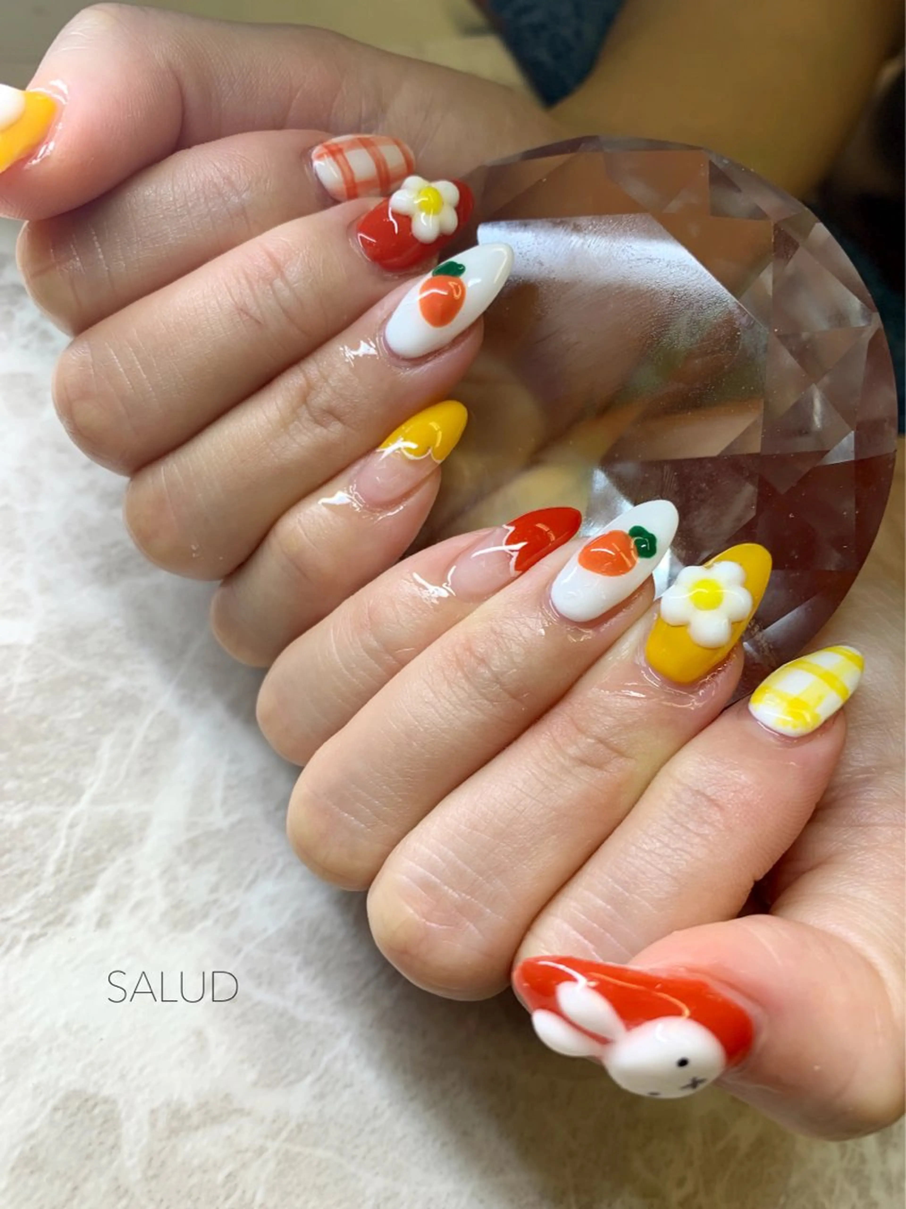 ネイル アートネイル クリアネイル ぷっくりネイル ハンドネイル Nail Salon SALUDのネイルデザイン