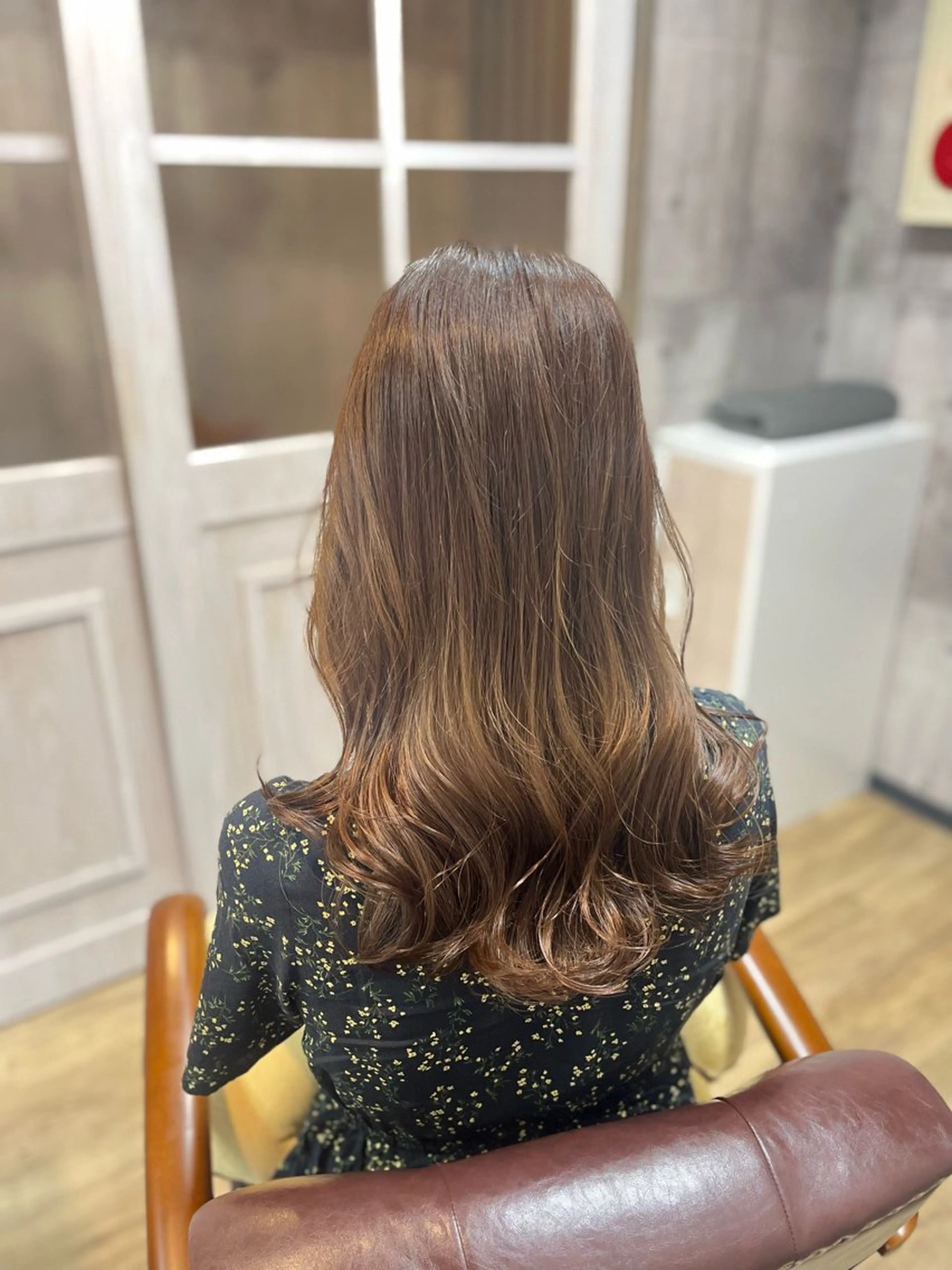 セミロング カット ヘアカラー トリートメント 艶髪🌈ムラカミ サキのヘアスタイル