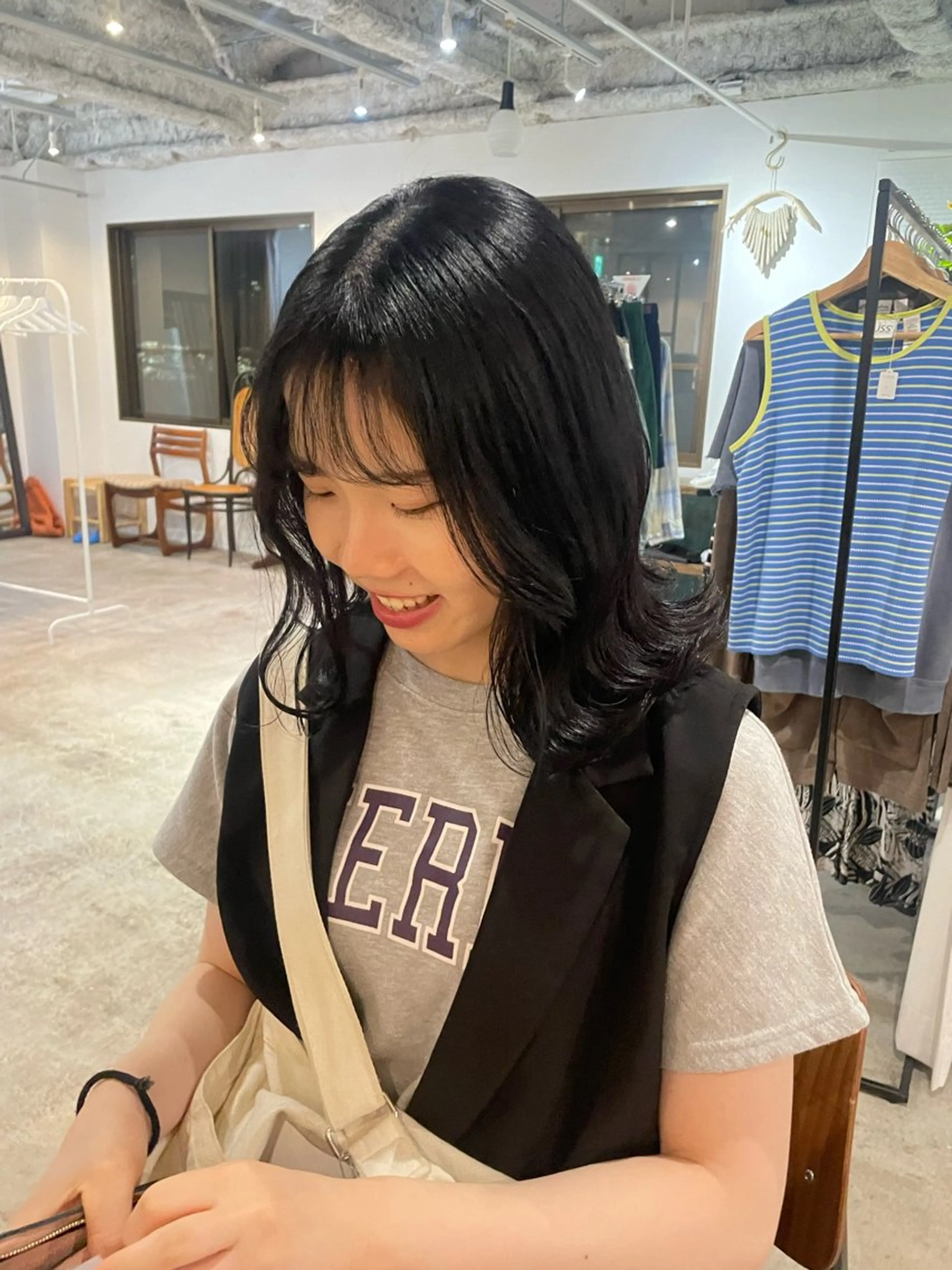 ミディアム くびれヘア ゆるふわガーリーst yle🩰yuukaのヘアスタイル