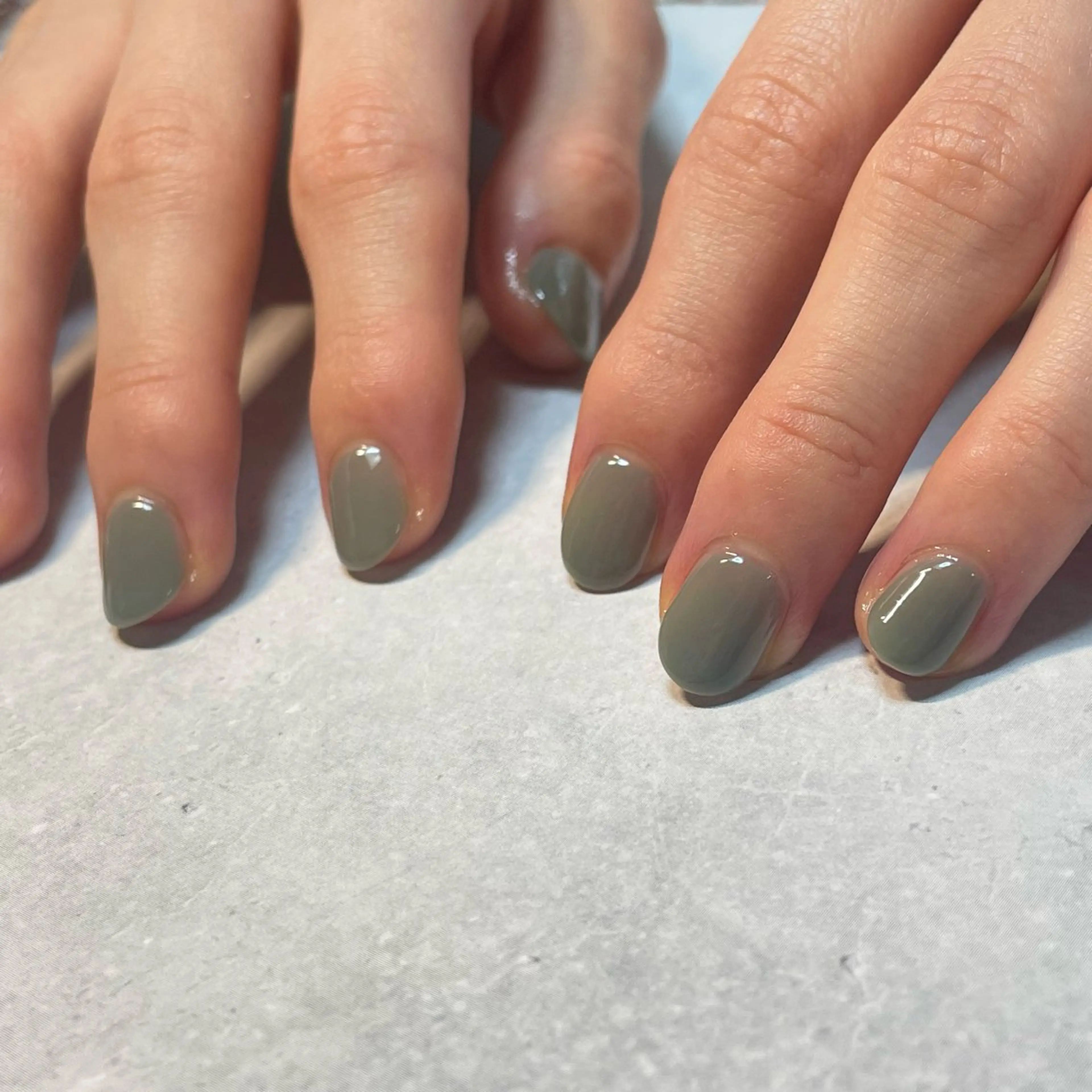 ネイル グリーン ハンドネイル Canola namikaのネイルデザイン
