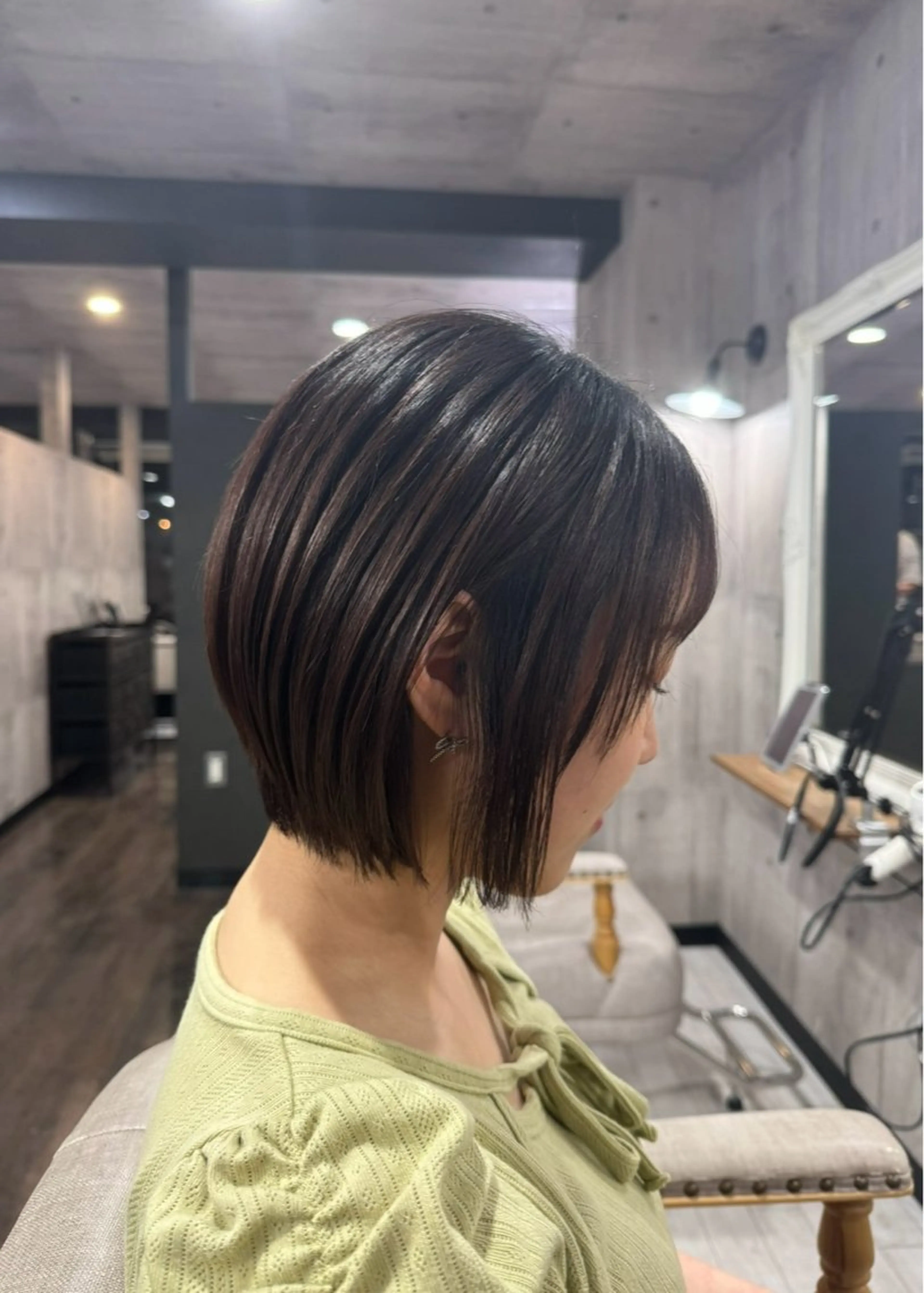 ショート XELVE所属・レイヤーカット特化 💜SARIのヘアスタイル