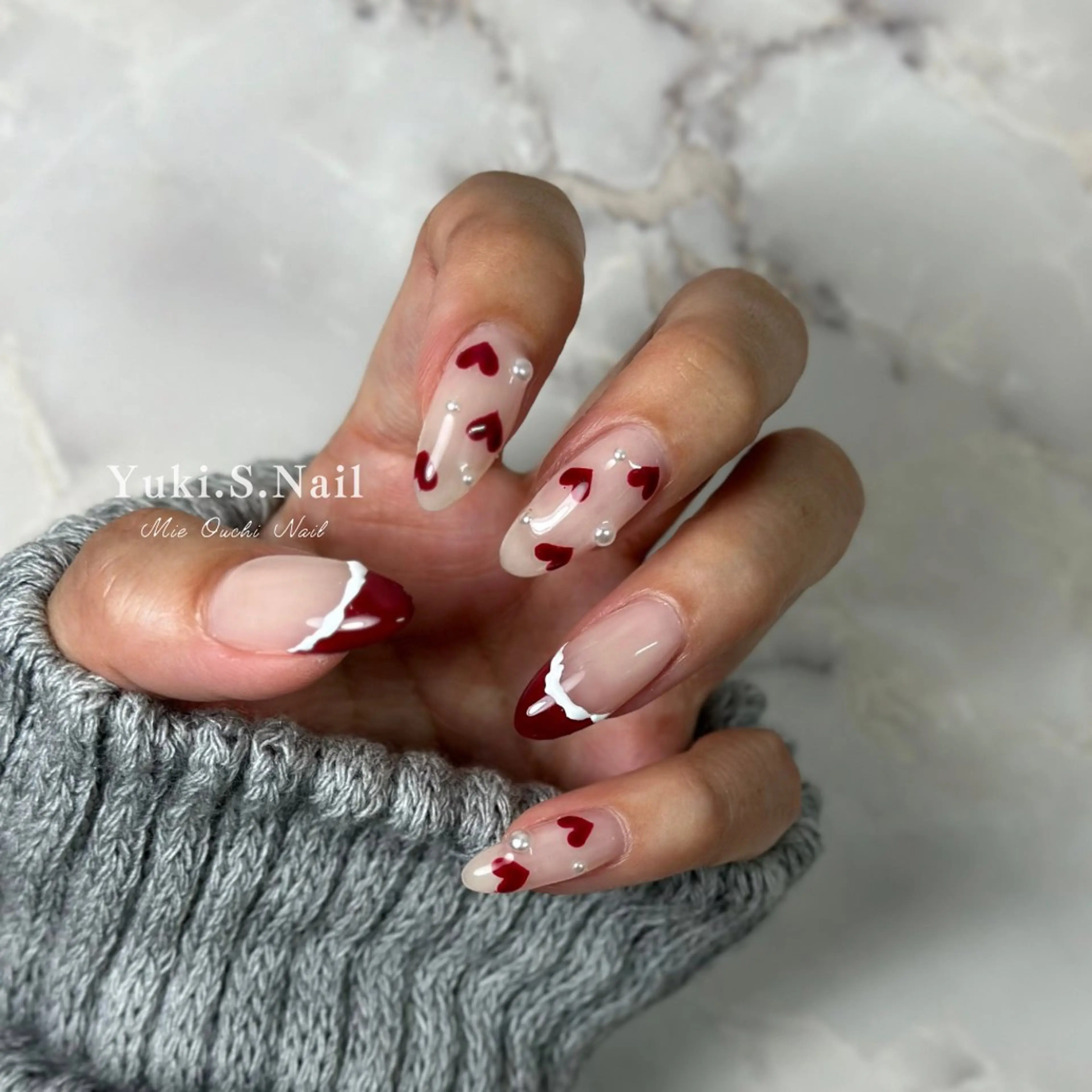 ロング 韓国風ヘア クリスマス ハンドネイル Yuki S.Nailのネイルデザイン