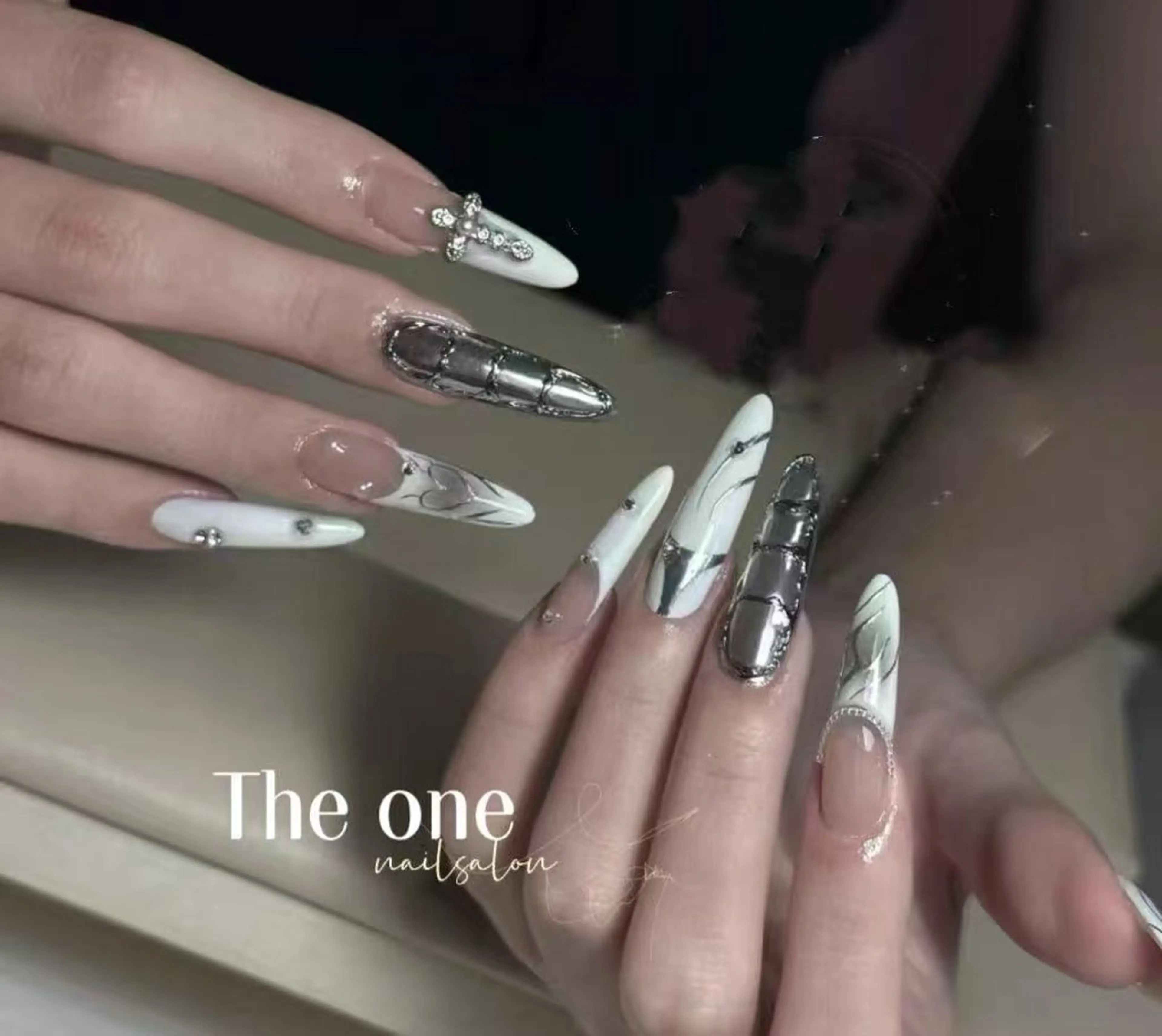 ネイル Theone栄店 松田のネイルデザイン