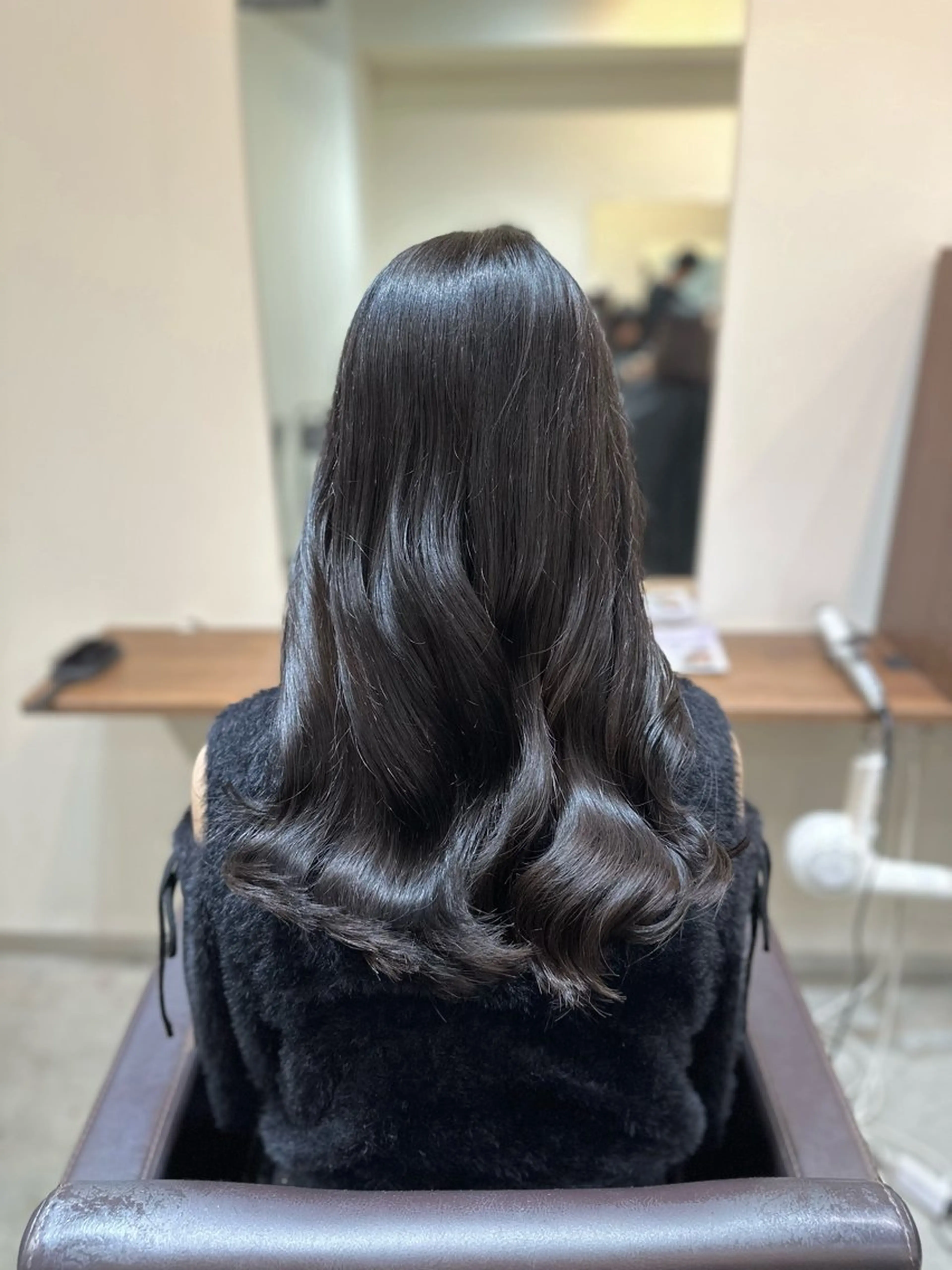 ロング カラー パーマ カット ヘアカラー パーマ トリートメント 小顔カット✨ 透明感カラー✨kyoのヘアスタイル