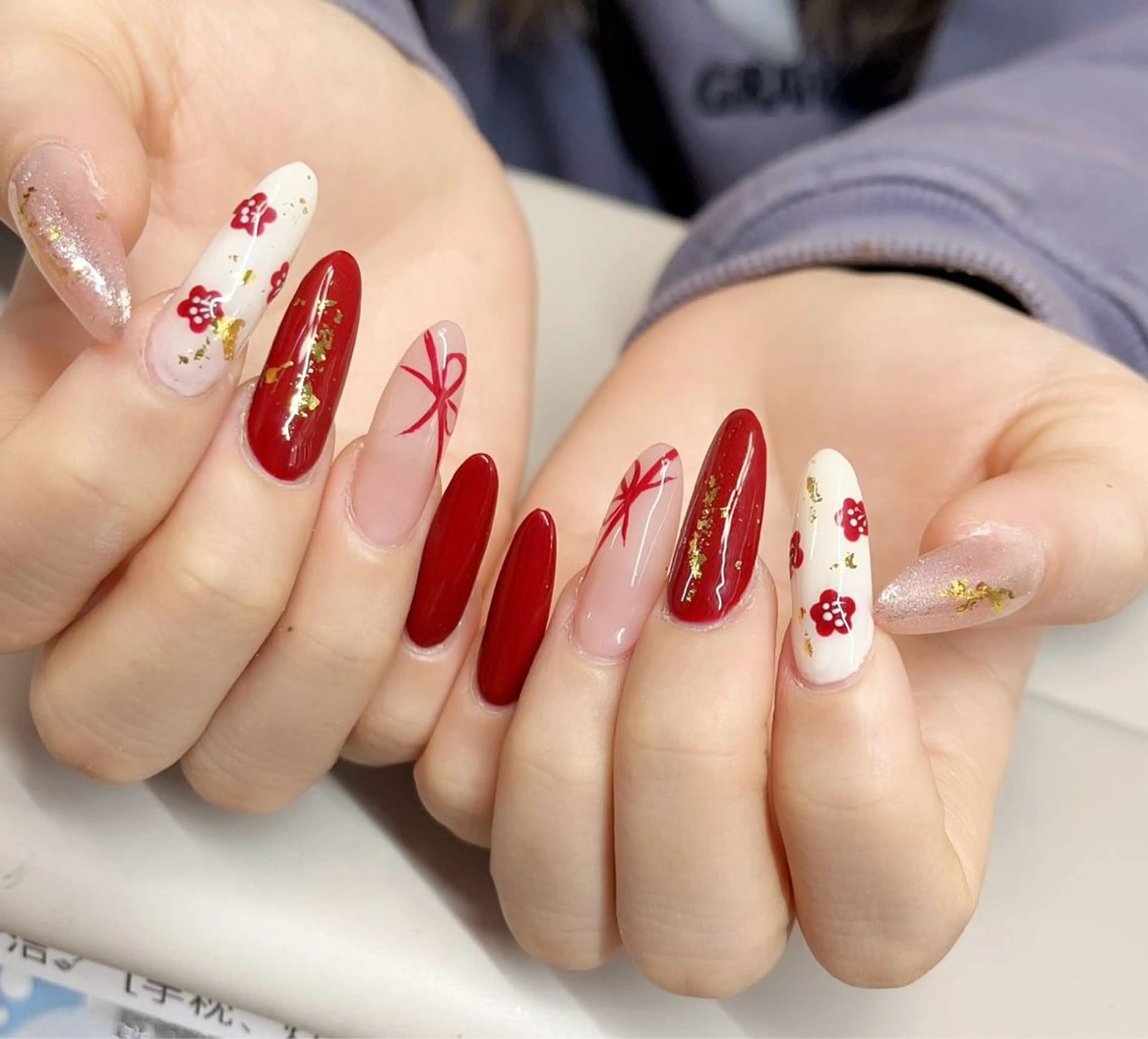 ネイル 成人式 ブライダルネイル 冬ネイル クリスマス ハンドネイル co coのネイルデザイン