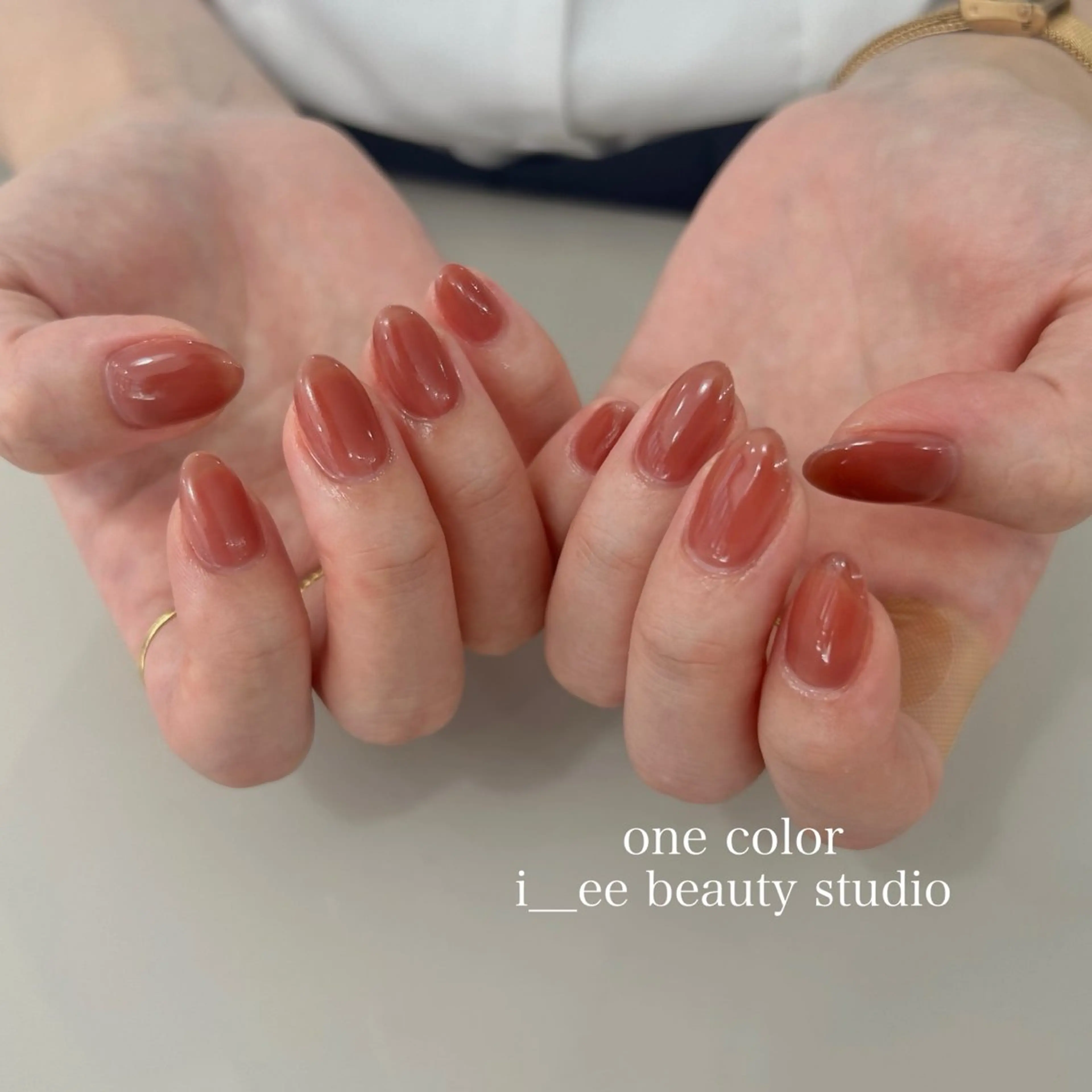 【hand オフ有】one color or rame gradationの写真