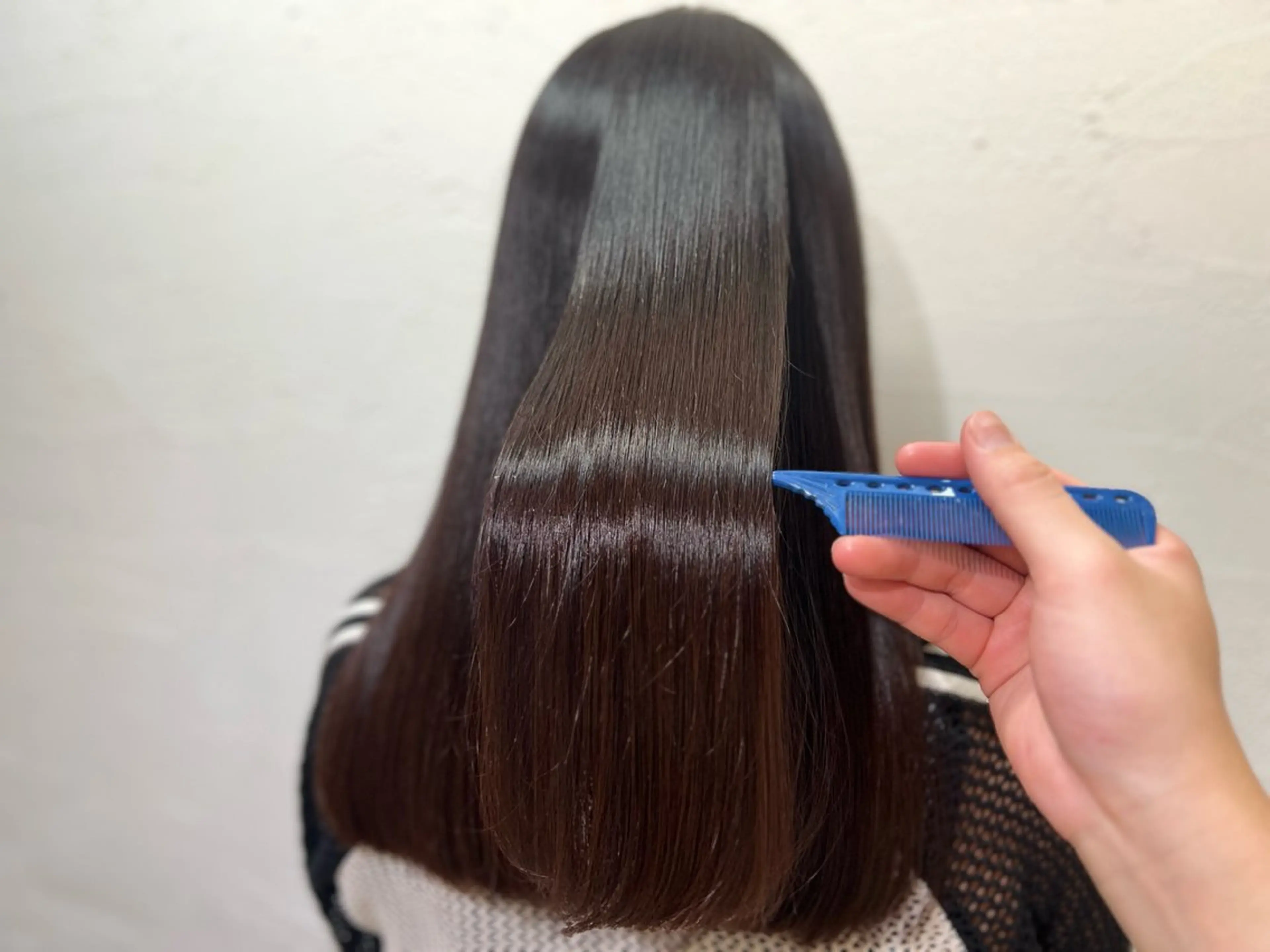 ロング 髪質改善縮毛矯正× 艶髪カラー板垣智大のヘアスタイル