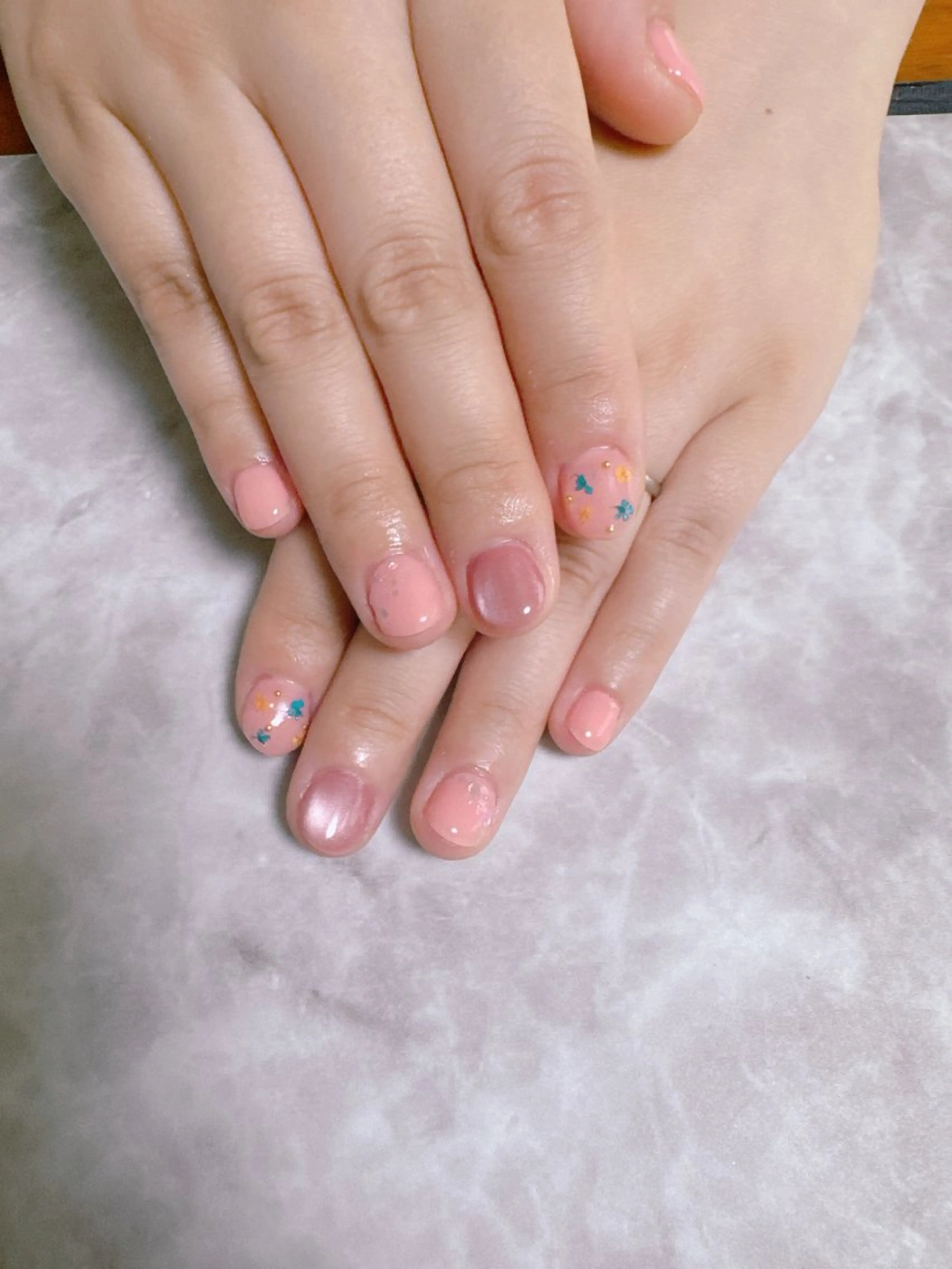 ネイル フラワーネイル マグネットネイル ワンカラーネイル ハンドネイル olim nailspaceのネイルデザイン