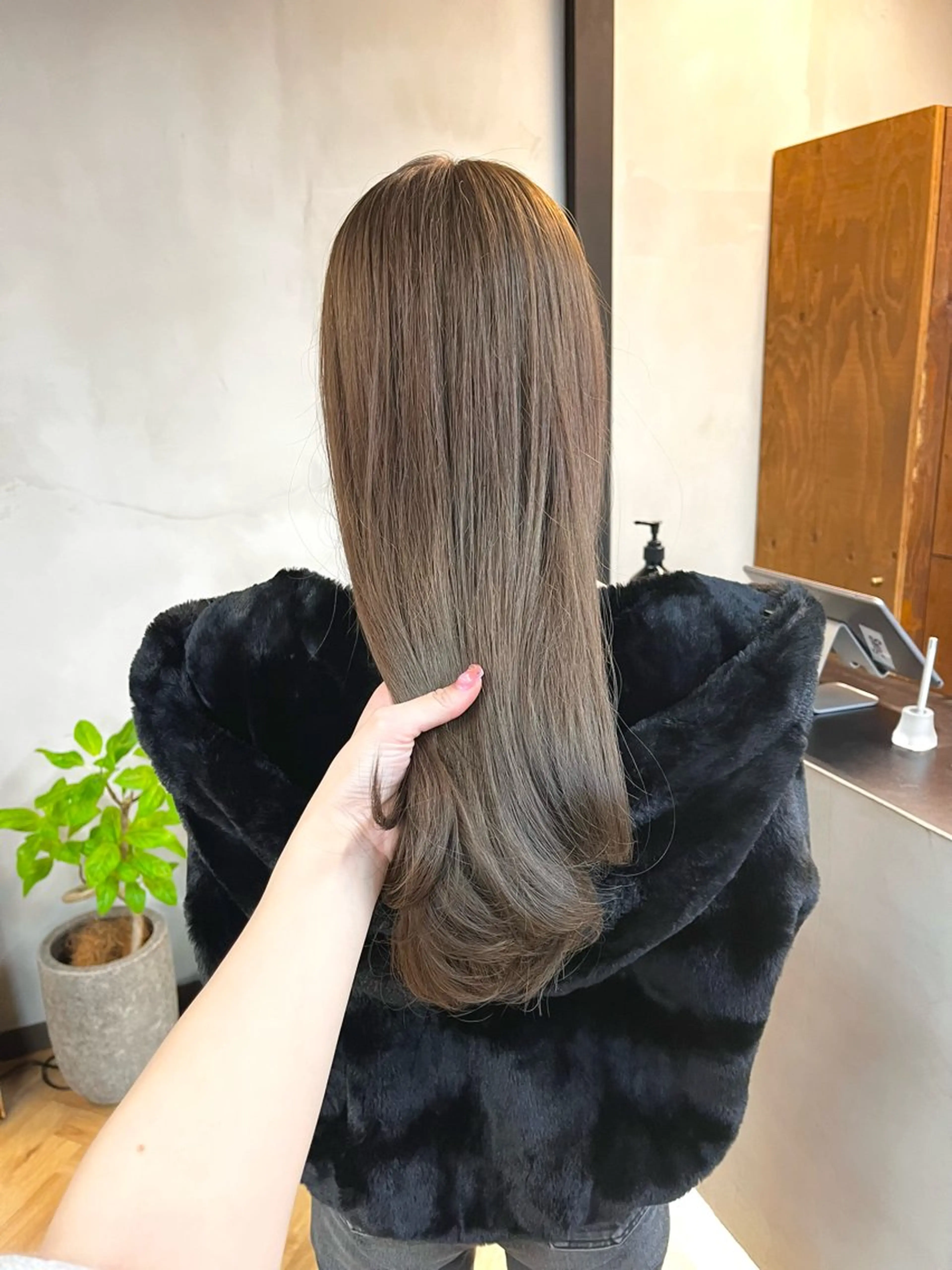 ロング カラー ヘアアレンジ ブリーチ ダブルカラー ブリーチなしカラー ena/ブリーチなし 暖色・ベージュ🎀のヘアスタイル