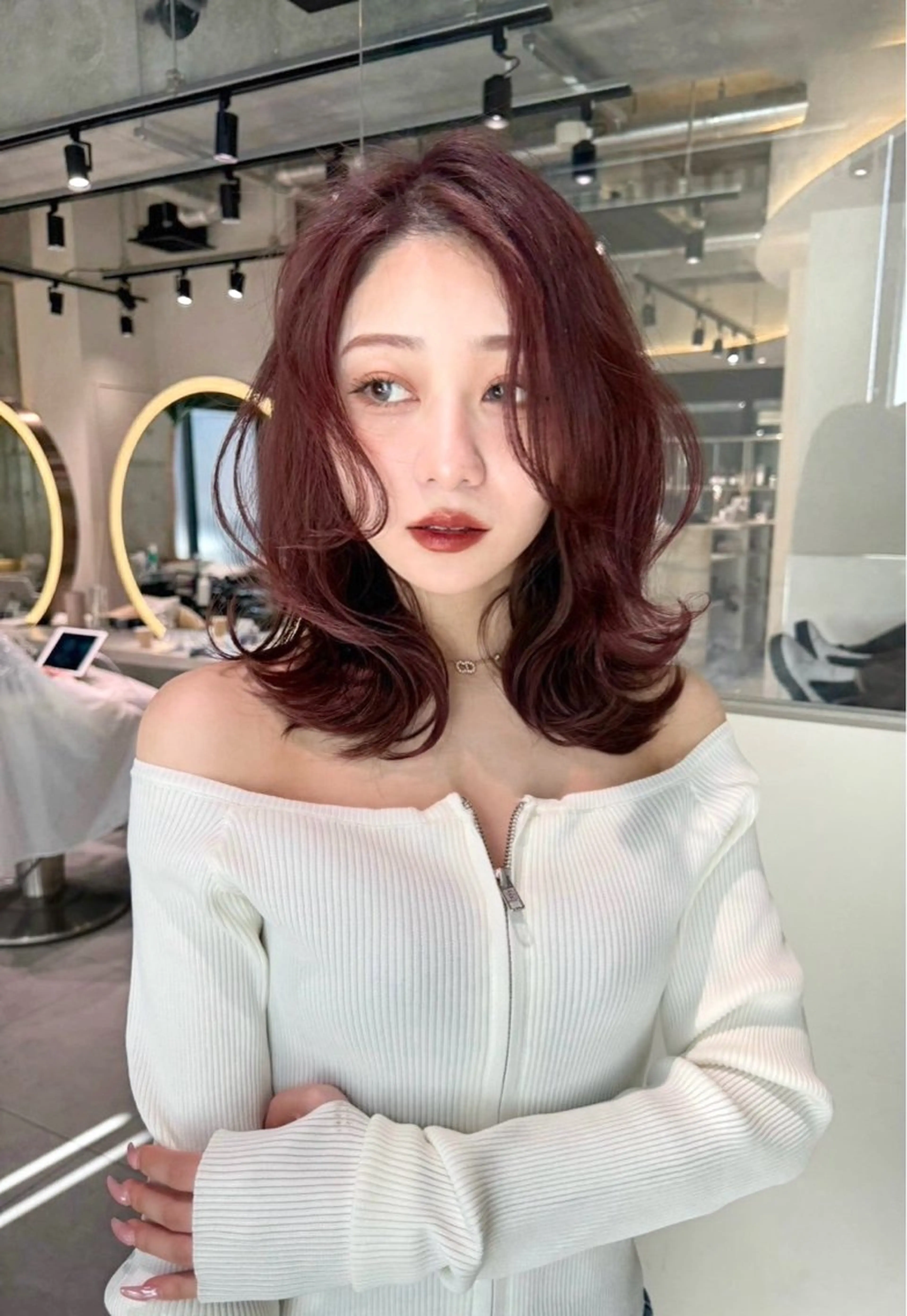 ミディアム カラー トリートメント 韓国🇰🇷レイヤー 透明感/秀瑛🩶のヘアスタイル