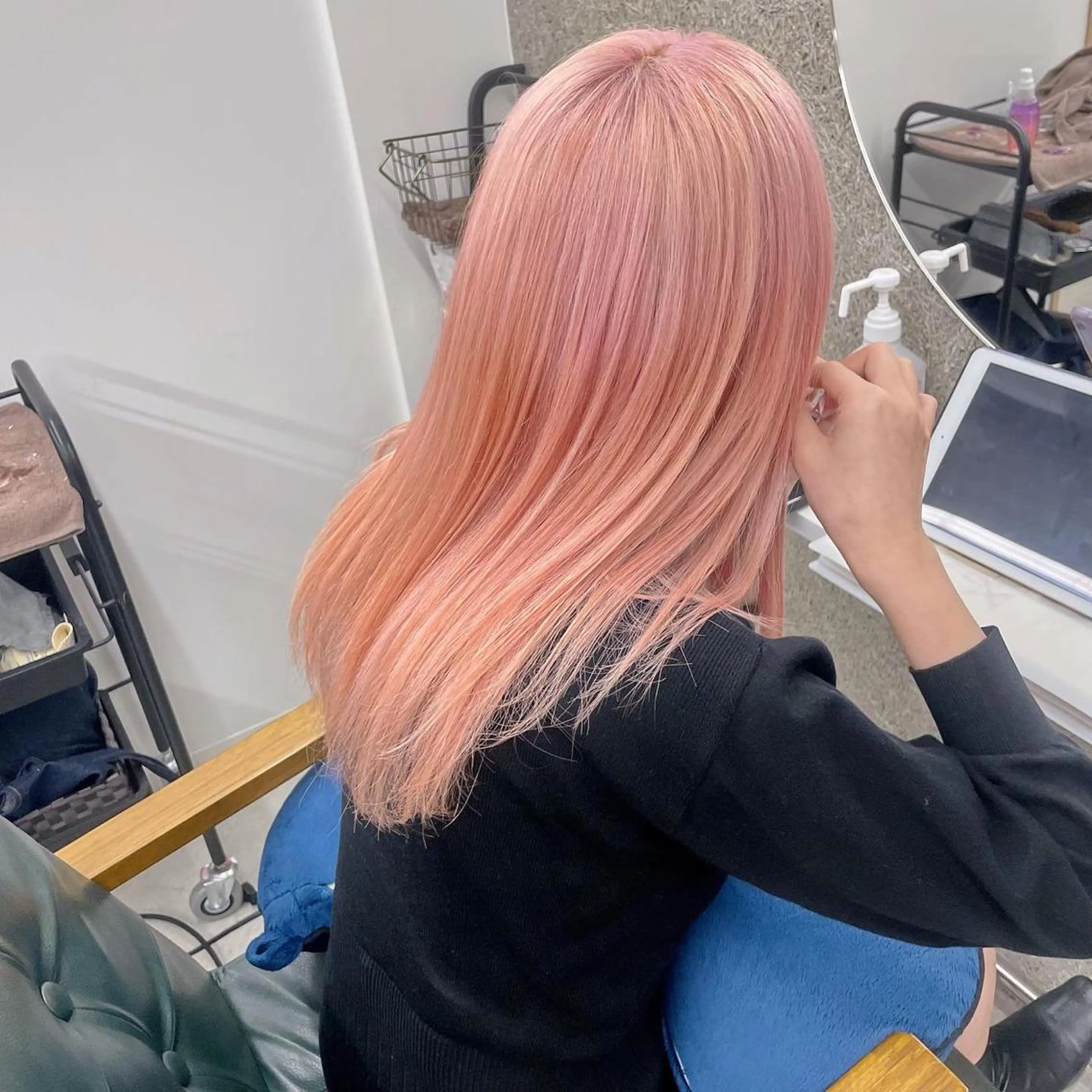 セミロング カラー ヘアカラー トリートメント Lull (シェアサロンReco VIProom)所属・Lull1人美容室 バレイヤージュのヘアスタイル