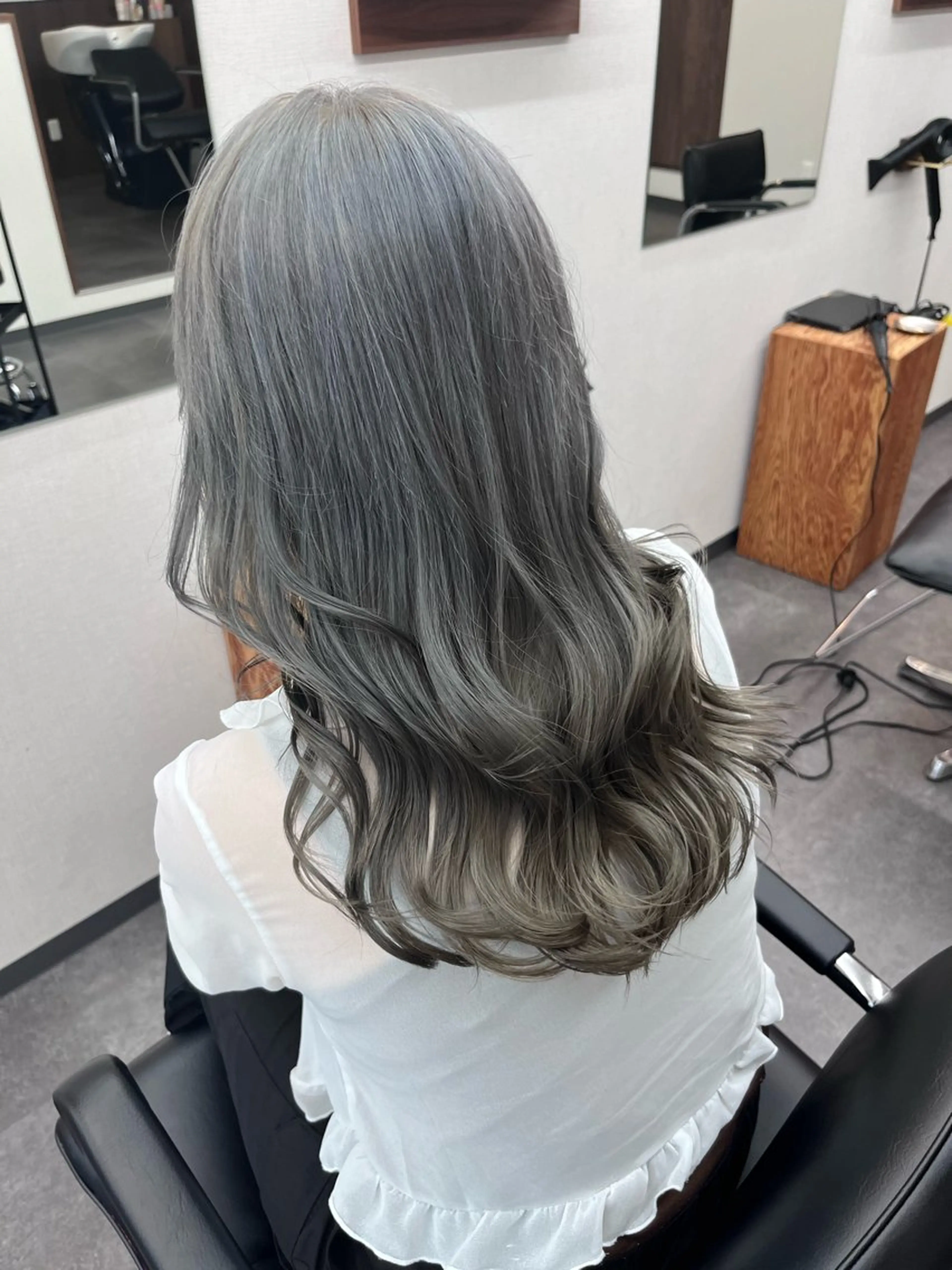 ロング カラー ブリーチ ヘアカラー トリートメント enn.bleach by t.a.g所属・SHUNTA /ブリーチ/レイヤーのヘアスタイル