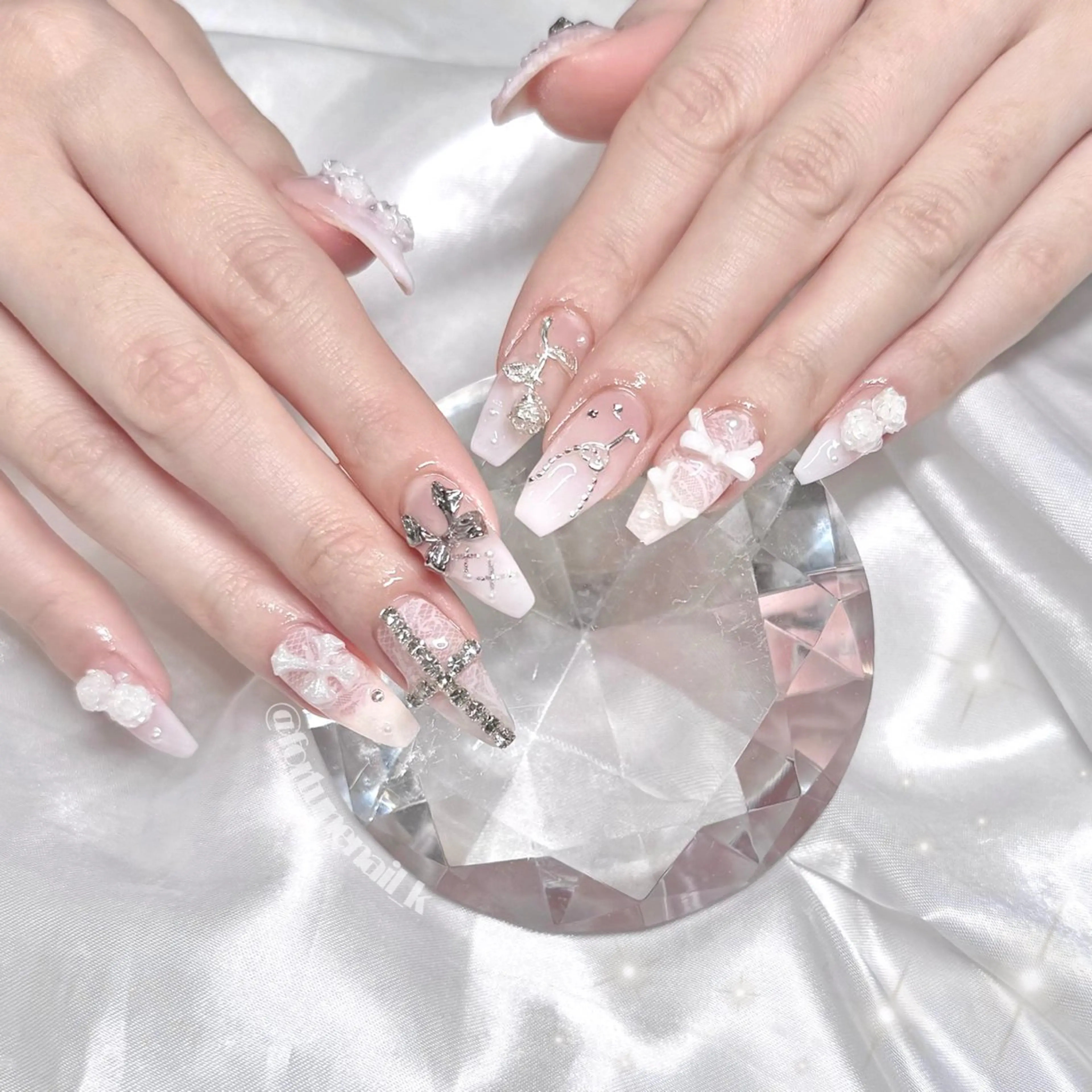 ネイル ハンドネイル 🤍kanane ‎🤍11/19🈳のネイルデザイン