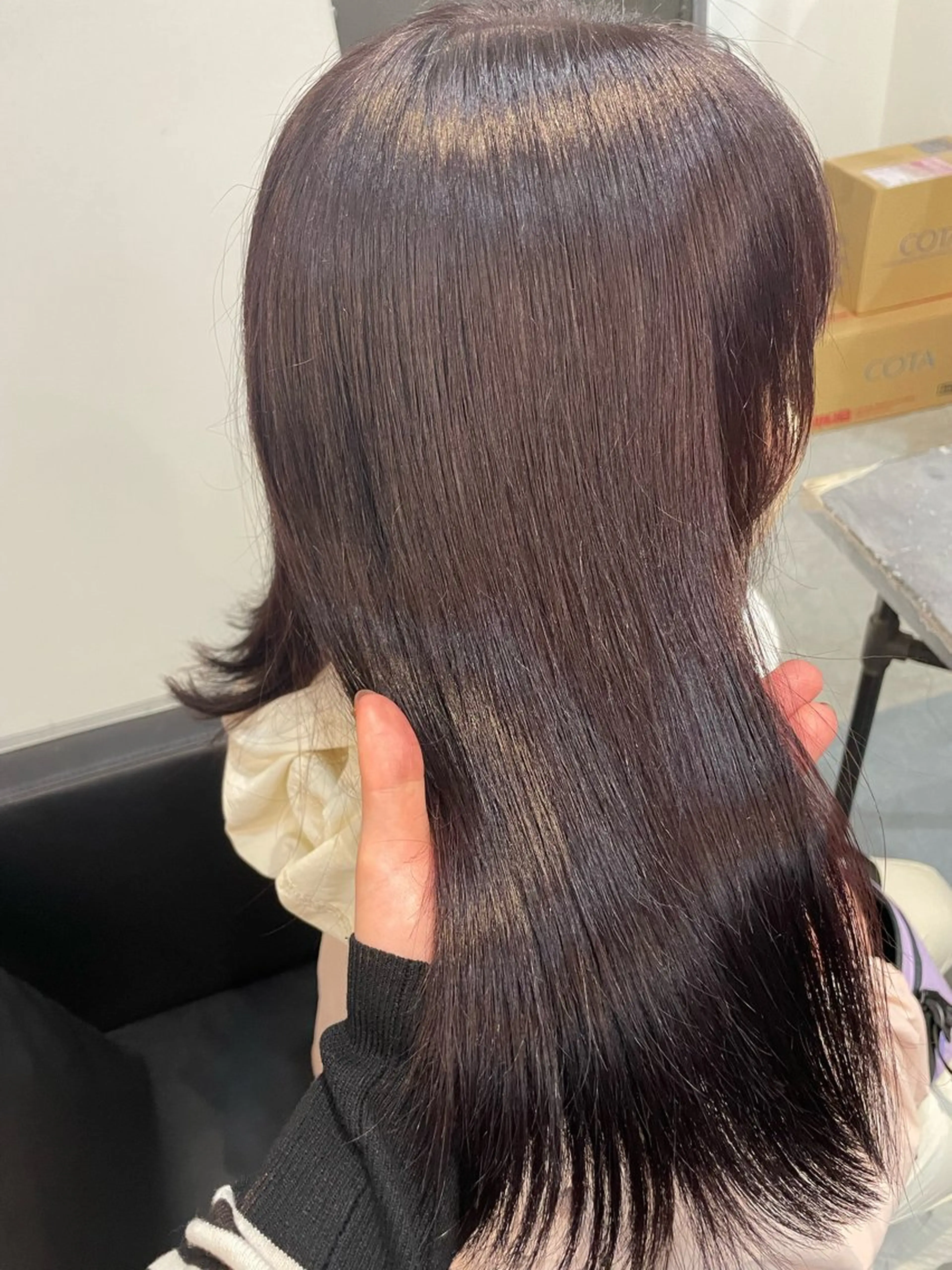 ミディアム カラー ブリーチ ラベンダーカラー ブリーチなしカラー 顔周りカット 🎀サヤカ🎀のヘアスタイル
