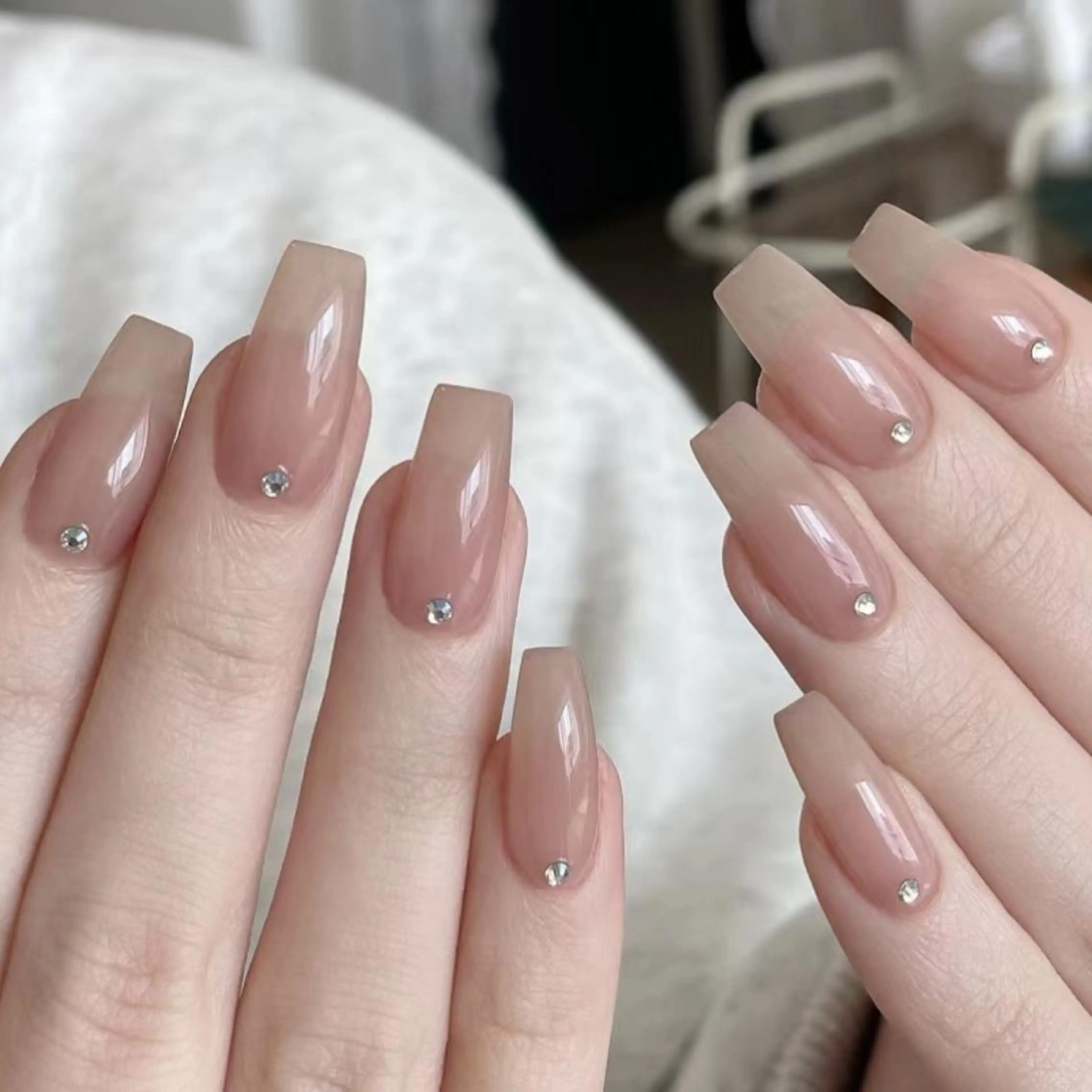 ネイル RAFFINE 月🦋🩵のネイルデザイン