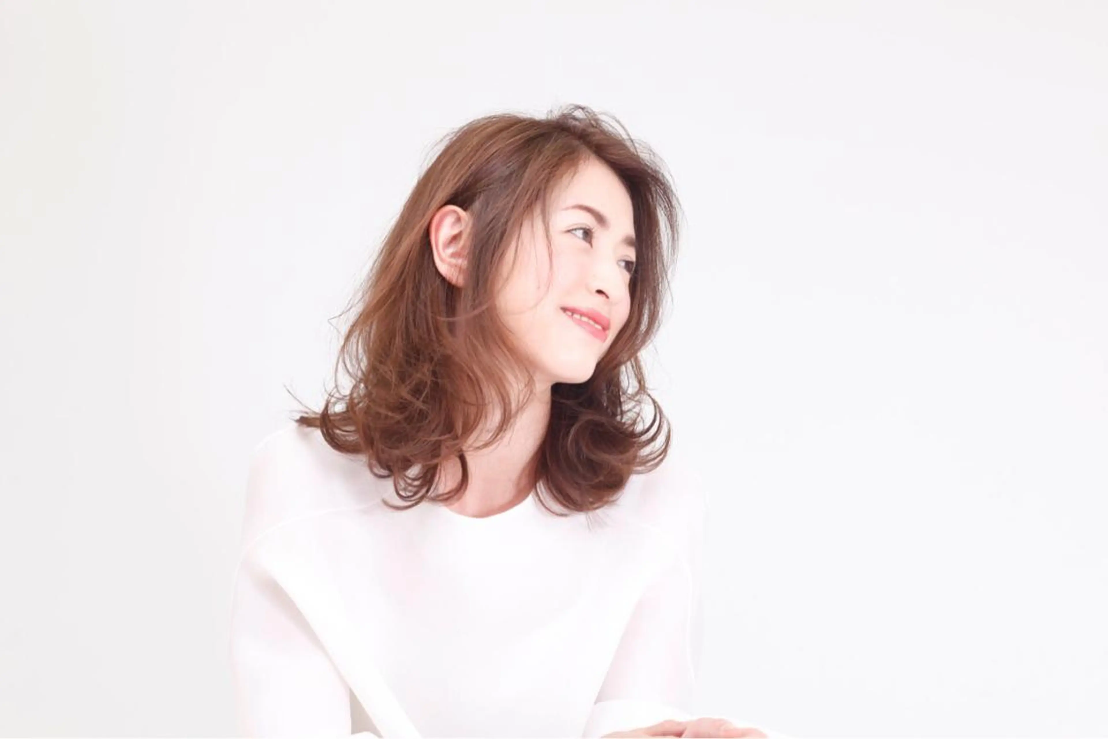 セミロング カラー パーマ カット ヘアカラー パーマ トリートメント 🤍美髪改善職人🤍 高橋　臣介 店長のヘアスタイル