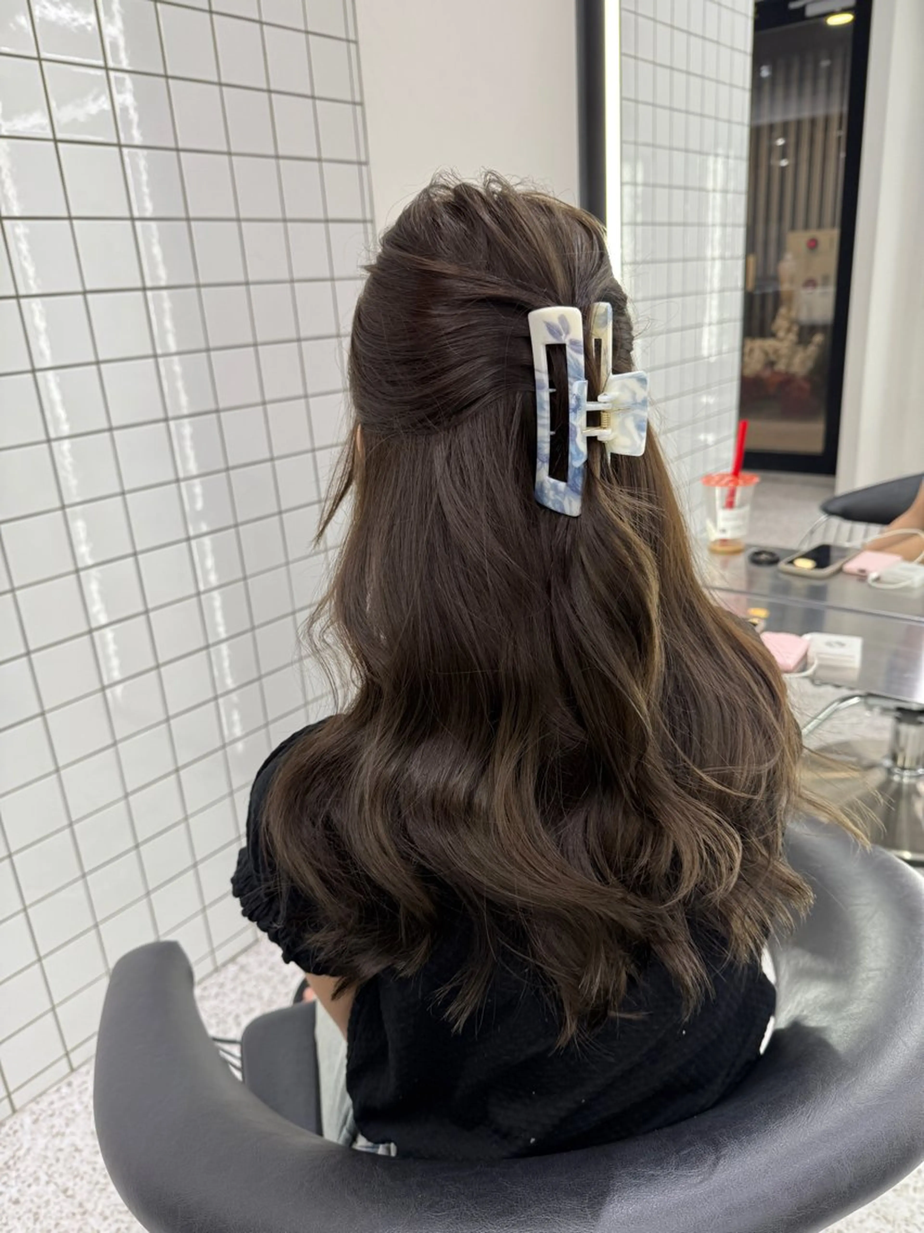 ロング 無料カット/原宿/ オリーブカラーこはるのヘアスタイル