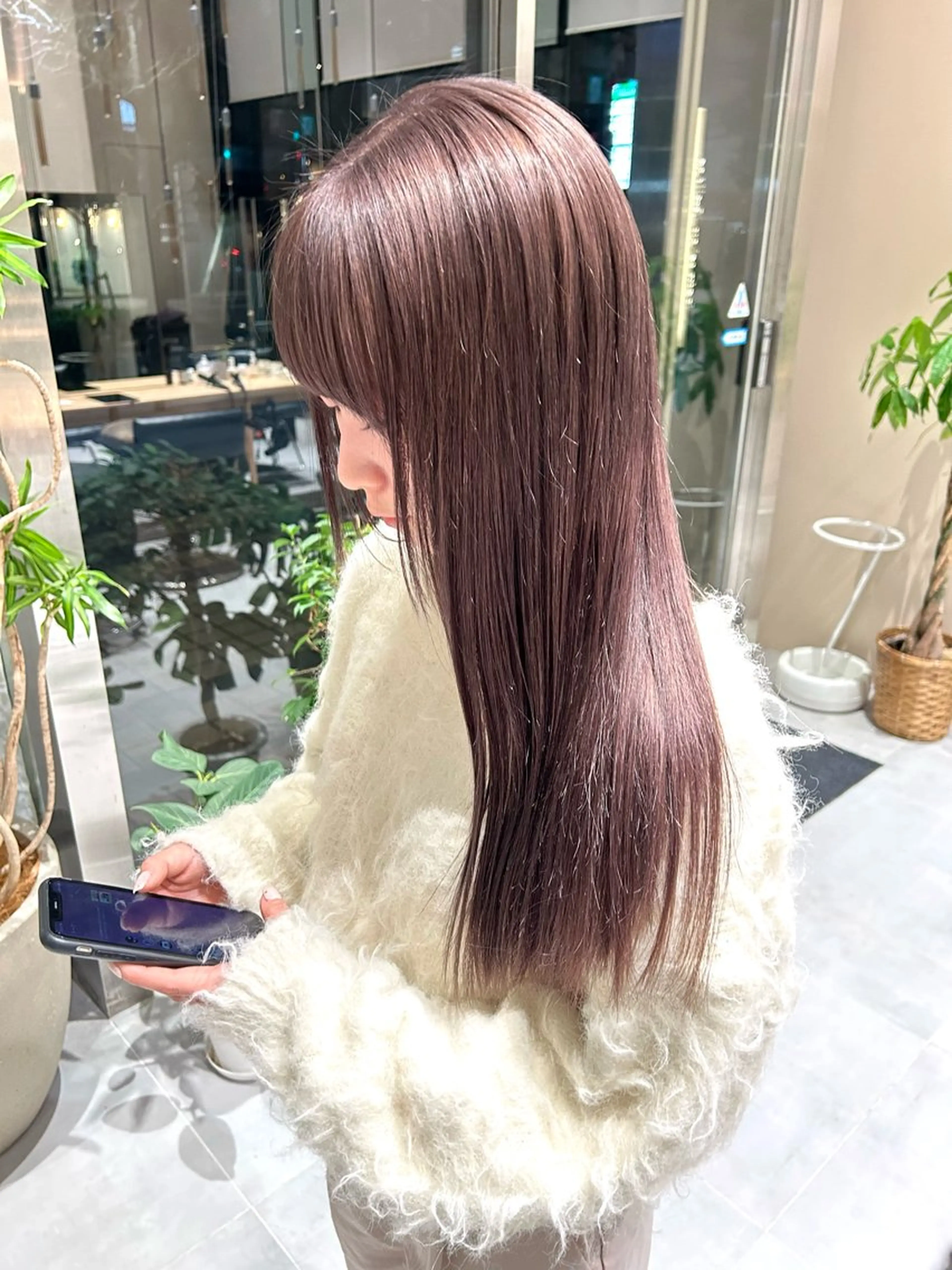 ロング カラー ブリーチ ケアブリーチ グレージュ ラベンダーカラー ラベンダーグレージュ カット ヘアカラー トリートメント ヘアセット ショートカット/ ハイトーン🪼風香のヘアスタイル