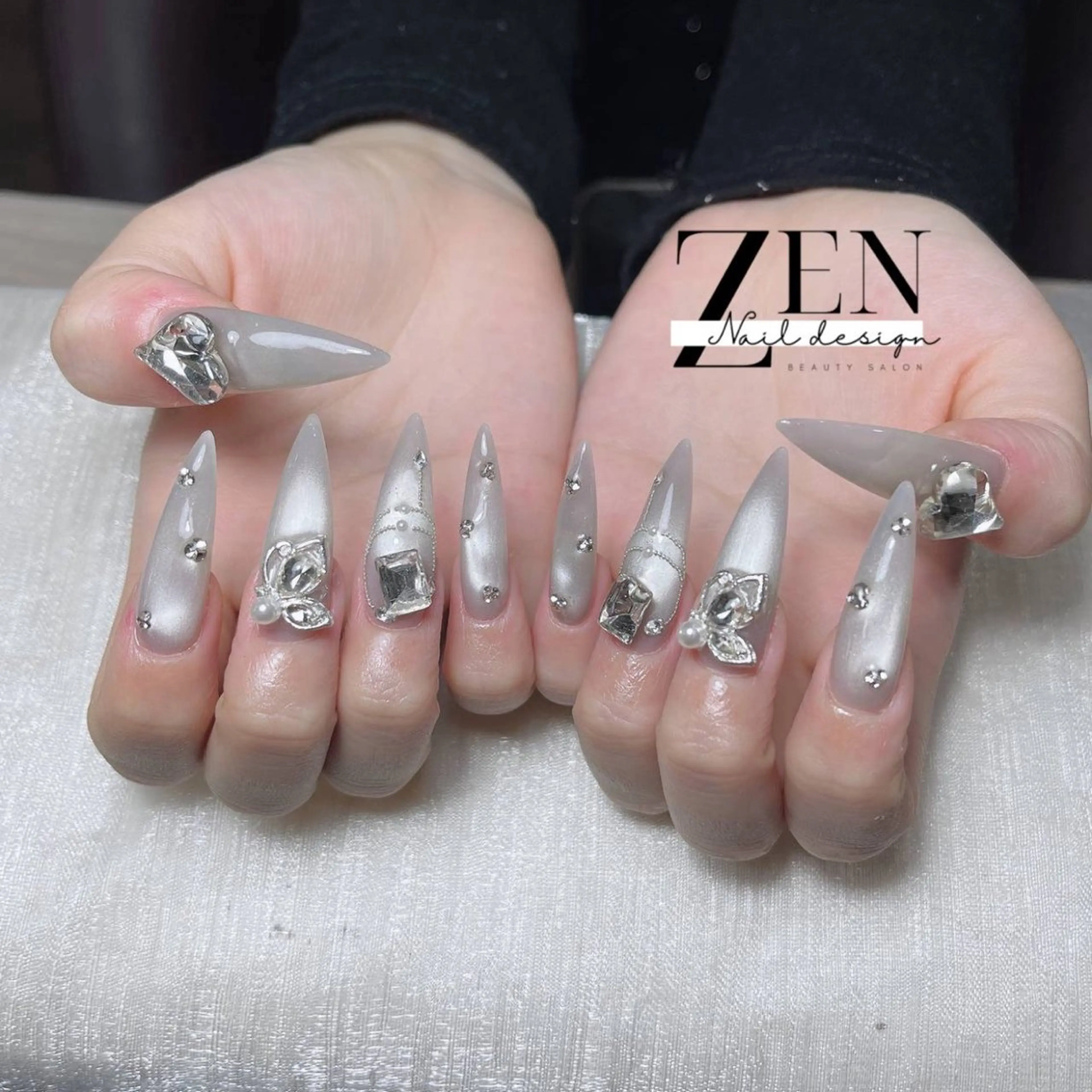 ネイル チークネイル 長さ出し フレンチネイル 韓国ネイル マグネットネイル ハンドネイル Zen Nail Design 池袋のネイルデザイン