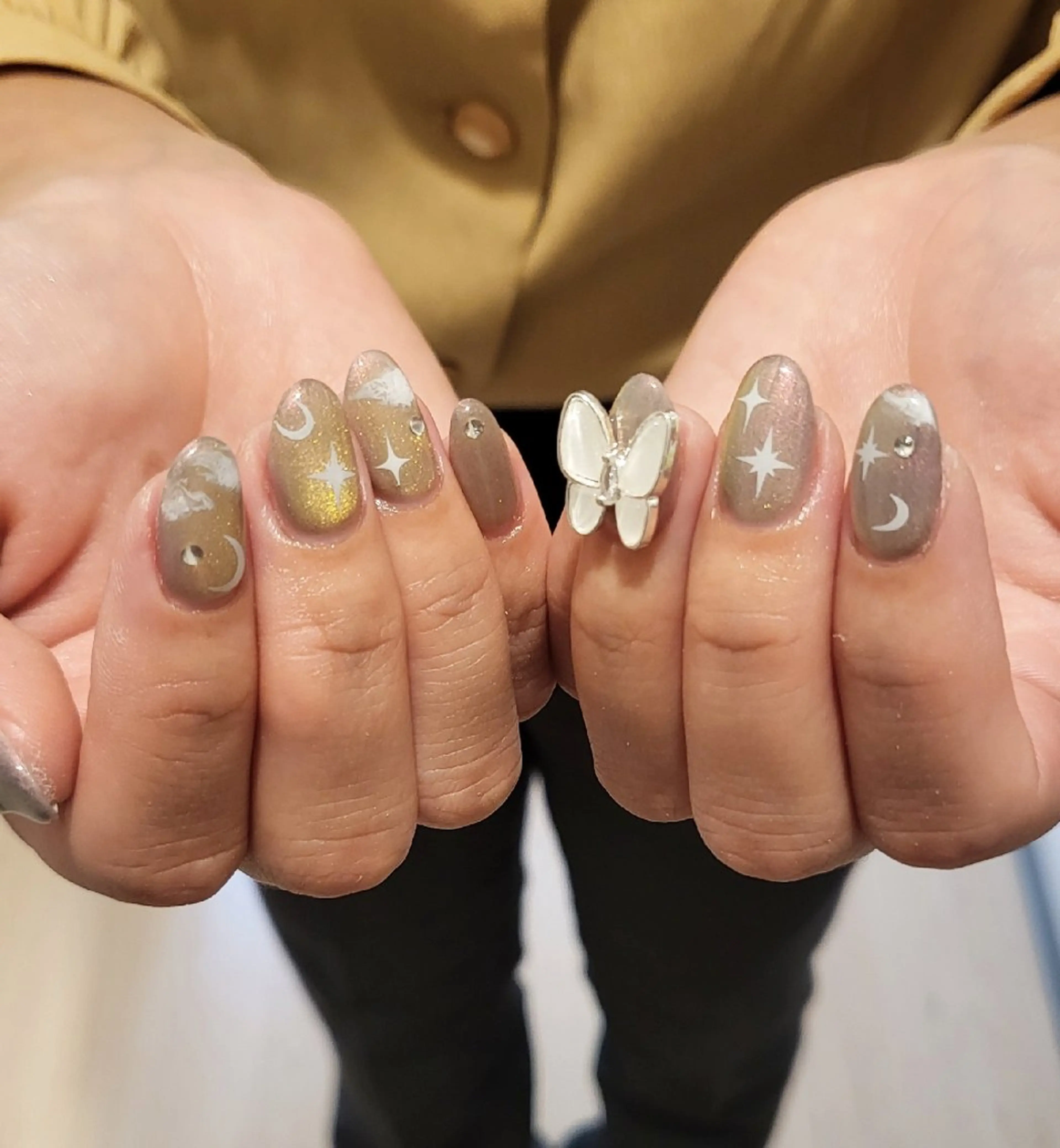 ネイル ハンドネイル フットネイル ハンドケア ease NAIL SALONのネイルデザイン