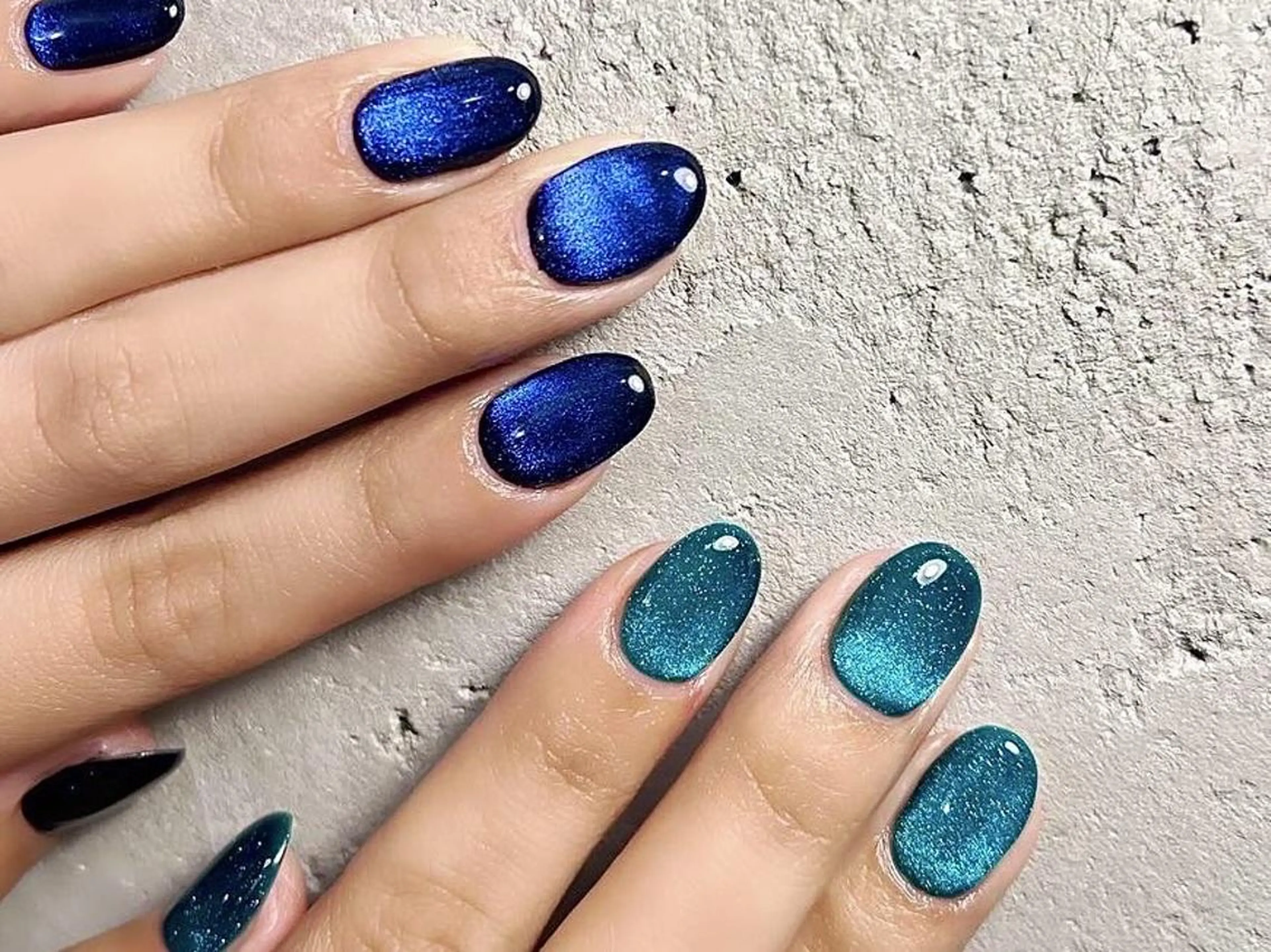 ネイル マグネットネイル Salute本店 🦋仲原里佳のネイルデザイン