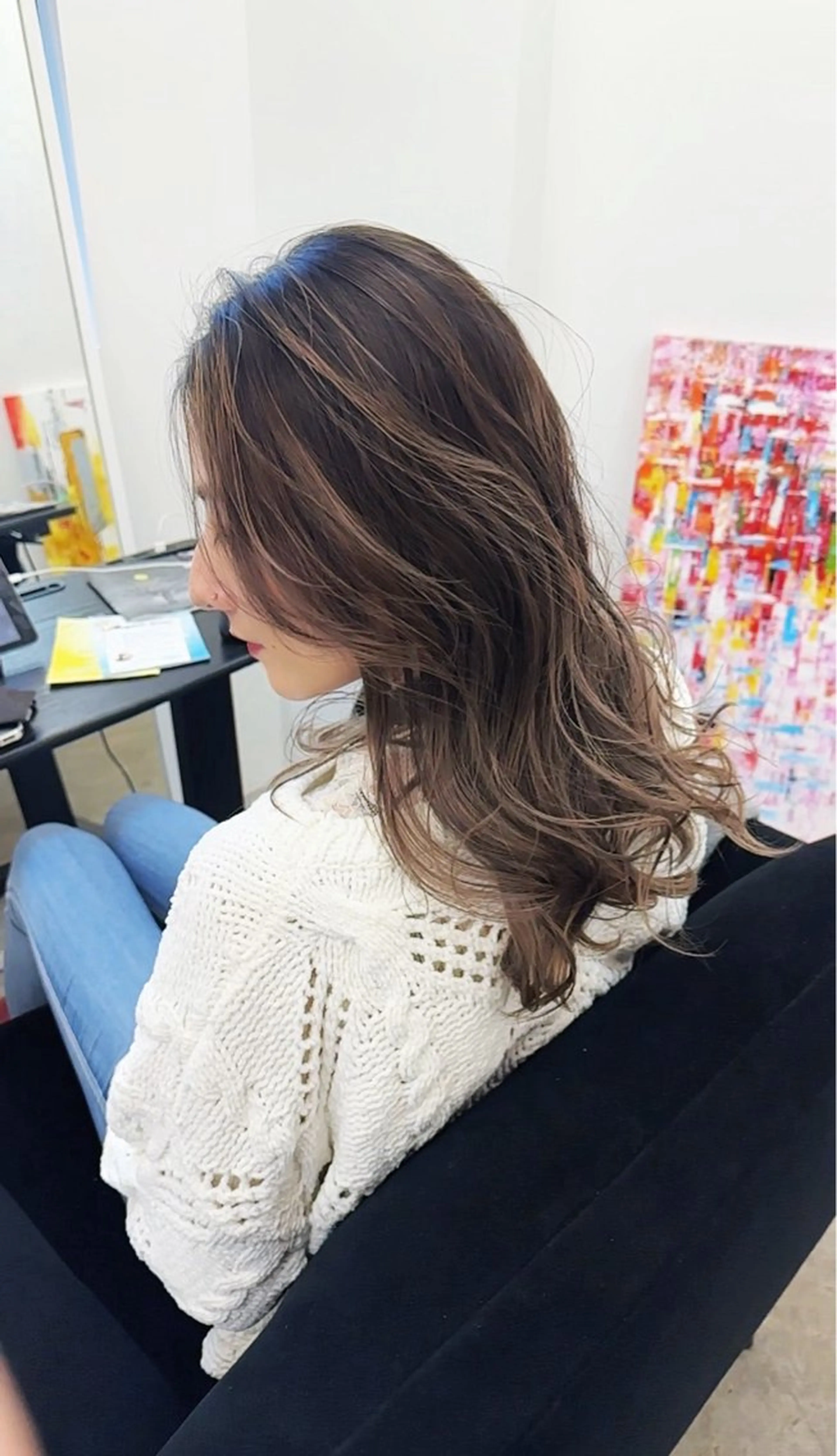 ロング カラー バレイヤージュ ベージュカラー レイヤーカット ロング iCON TOKYO 19時〜モデル募集のヘアスタイル