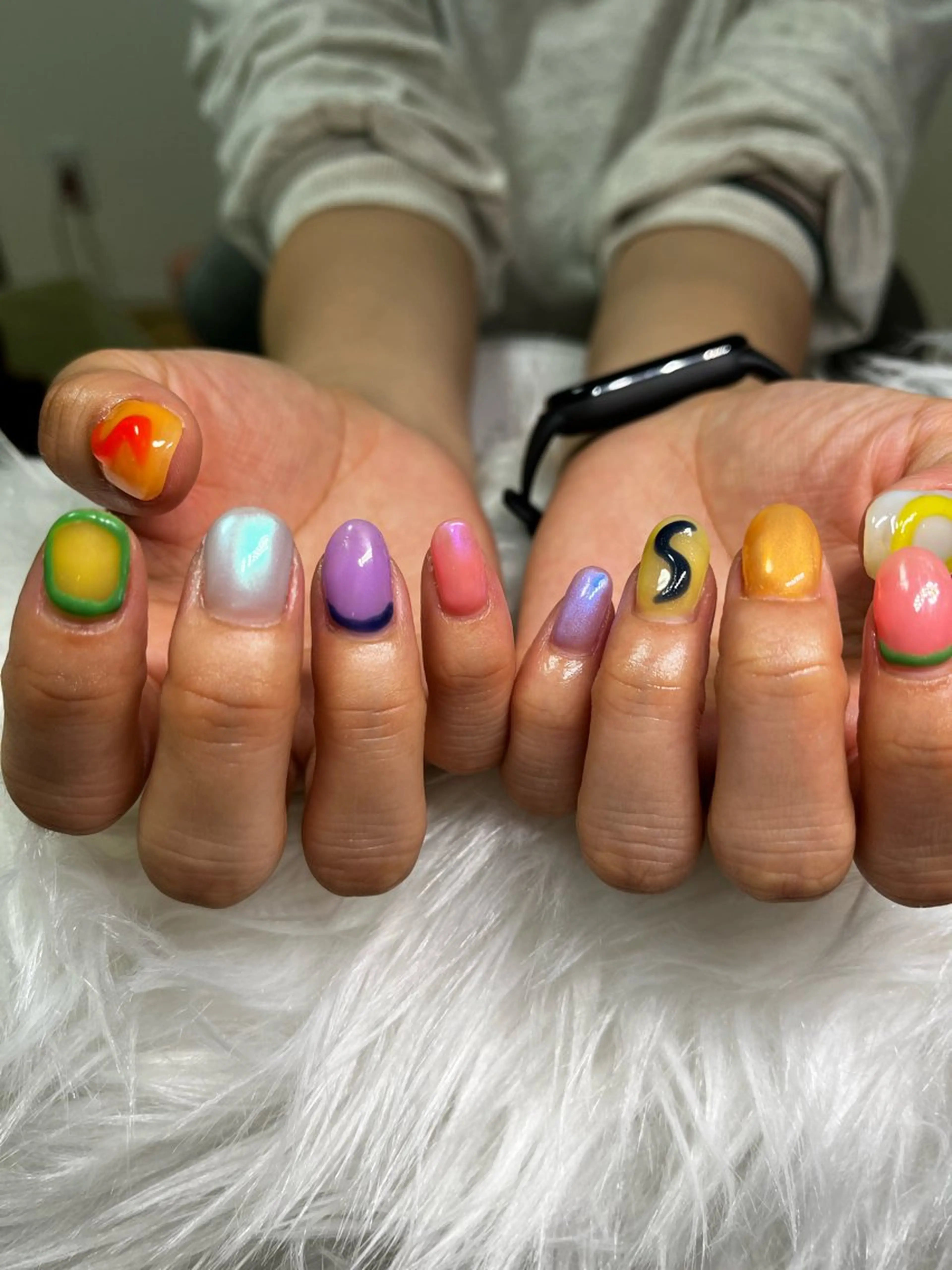 ネイル オーロラネイル ワンカラーネイル ぷっくりネイル ハンドネイル 🏠自宅 サロン💅natsuのネイルデザイン
