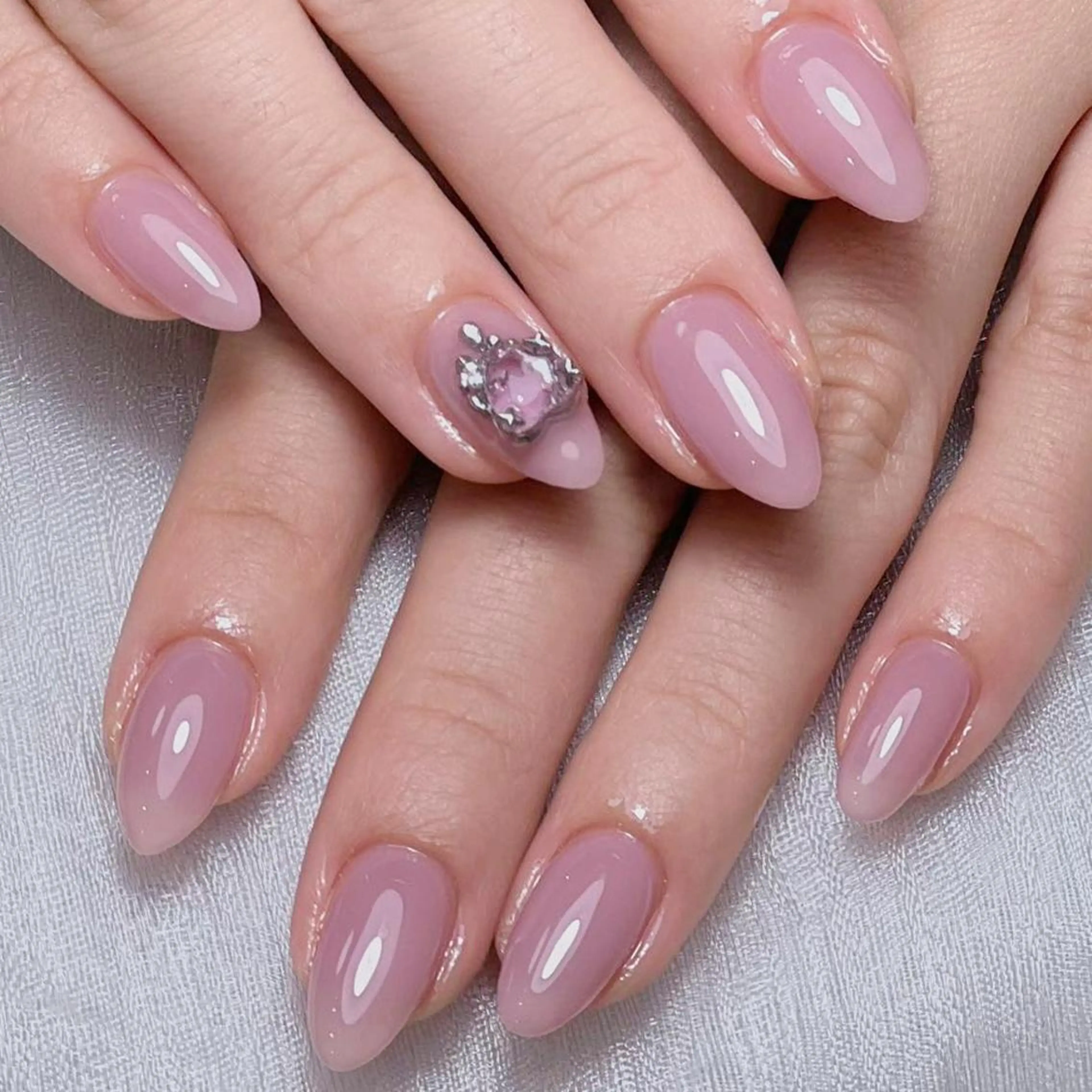 ネイル アートネイル オーロラネイル ガーリー キラキラネイル 韓国ネイル Nail Monsterのネイルデザイン