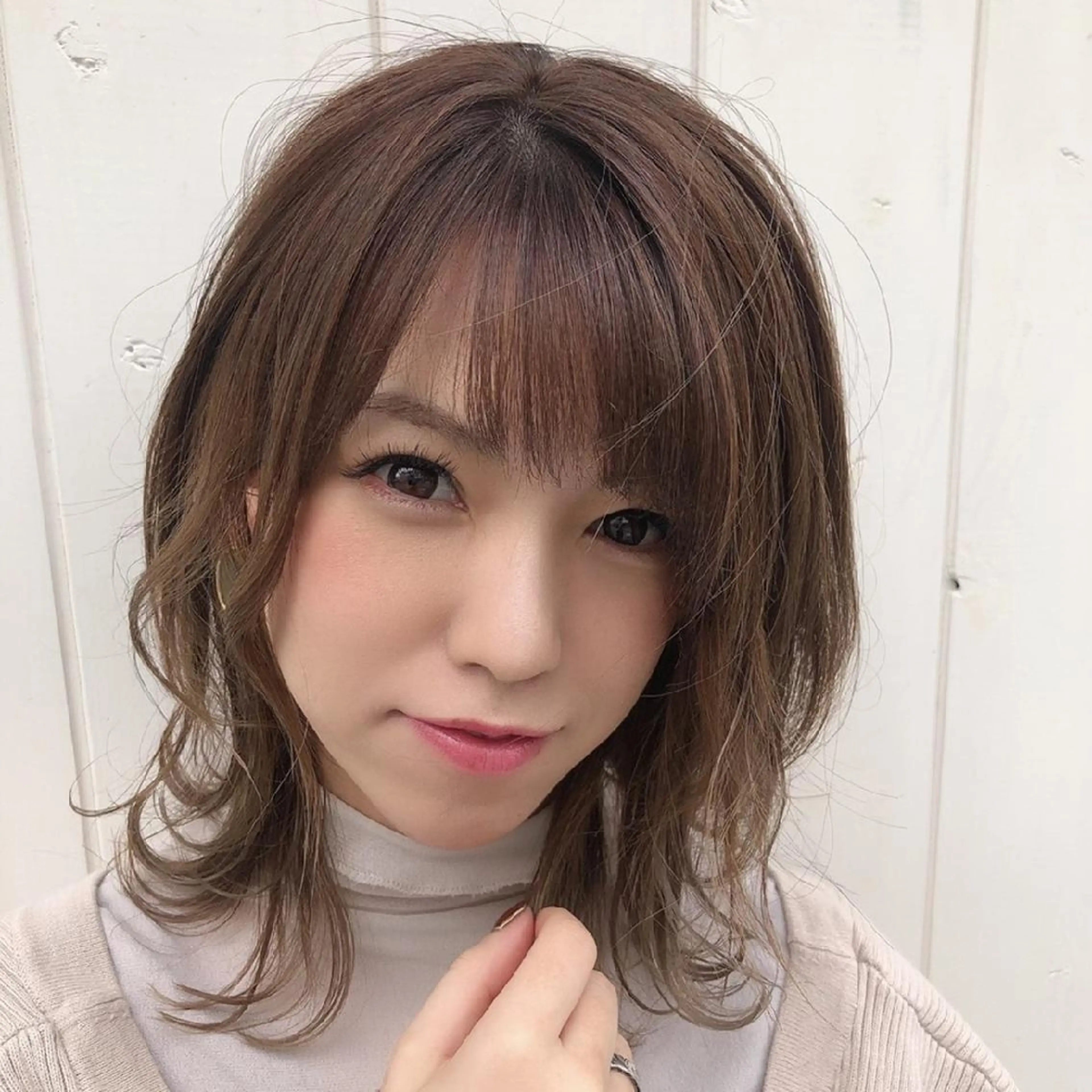 ミディアム レイヤーカット ウルフカット ウルフレイヤー grandage 北千住のヘアスタイル