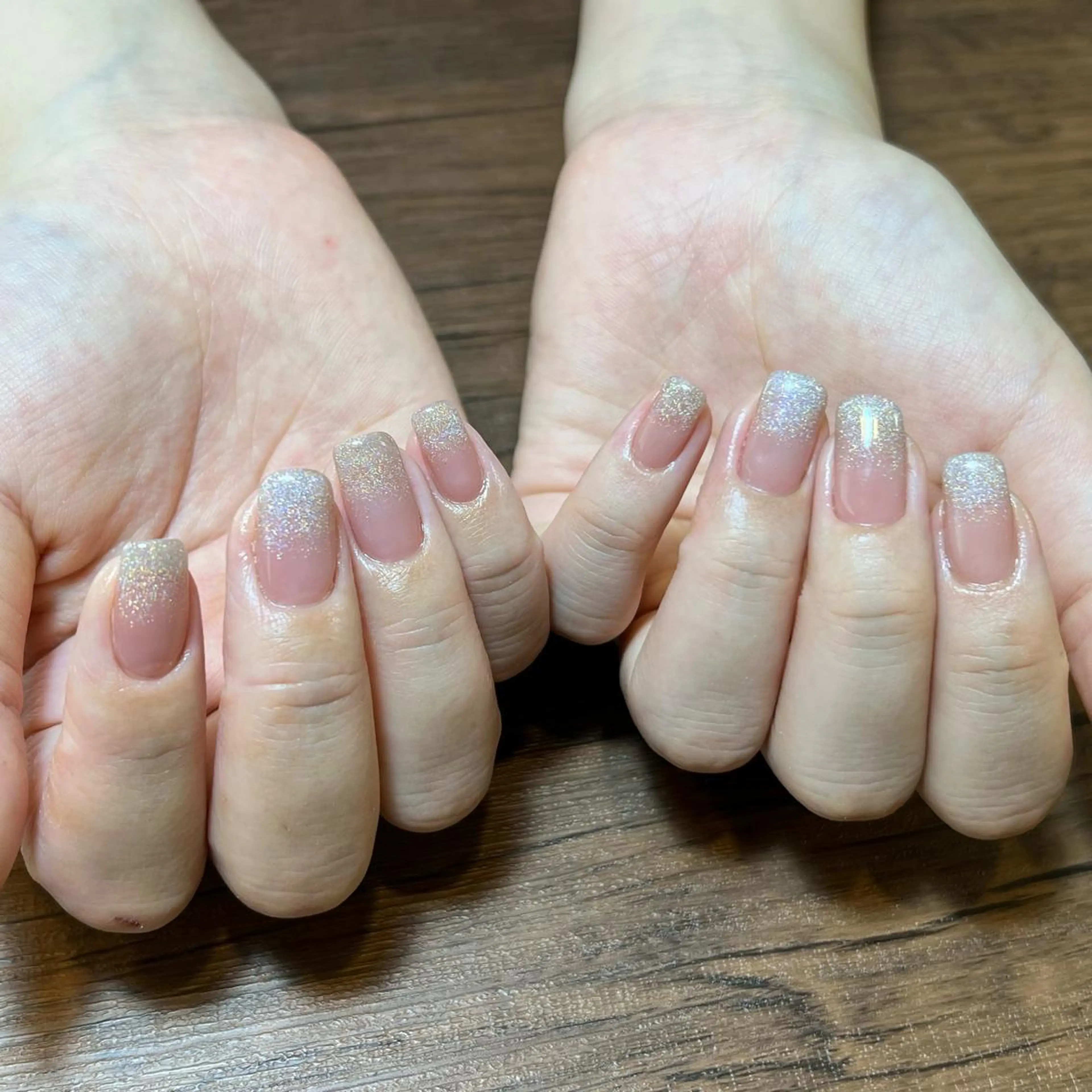 ネイル グラデーション マグネットネイル HENRIETTA NAILSALONのネイルデザイン