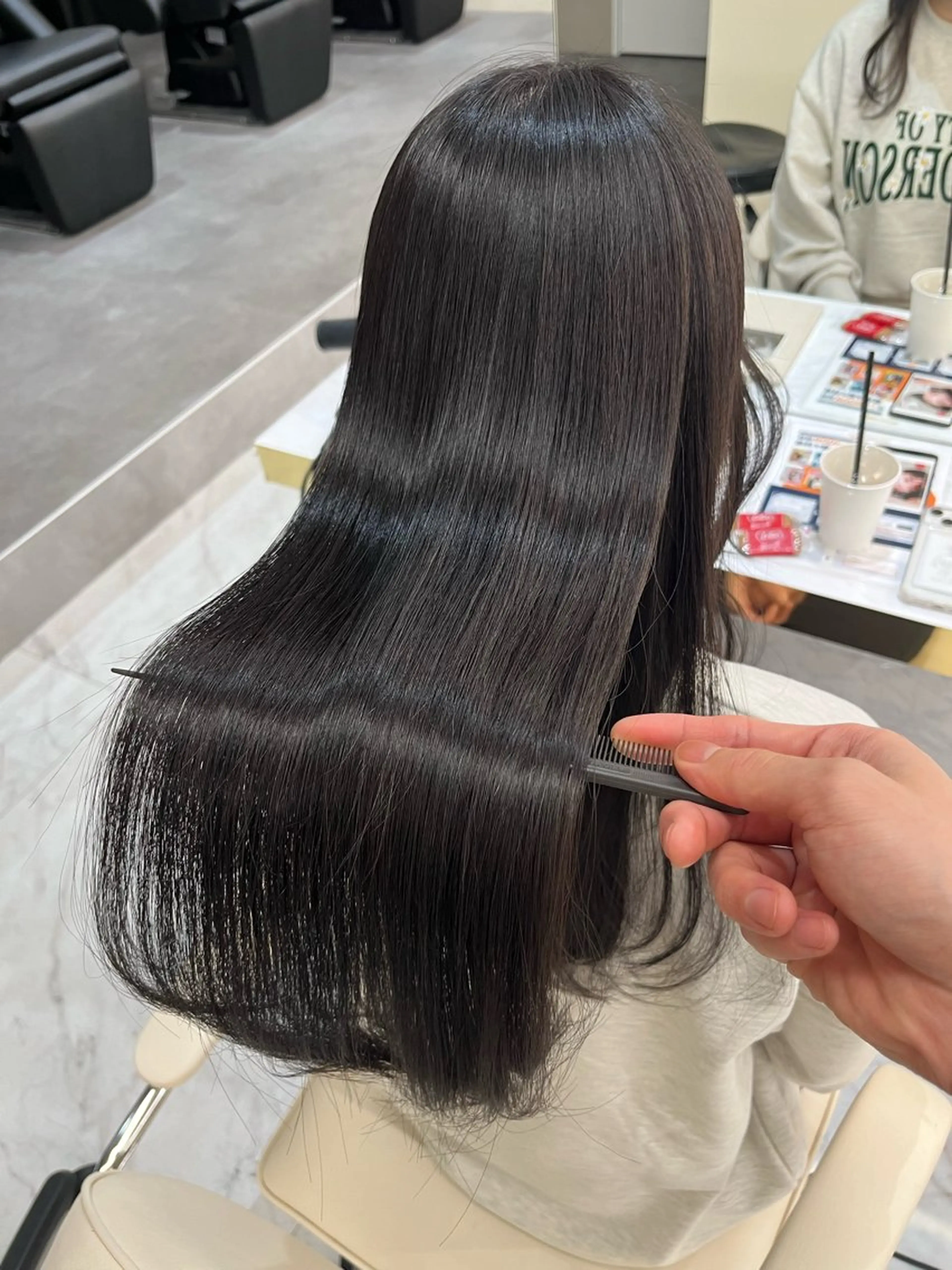 ロング カット ヘアカラー 縮毛矯正 トリートメント 韓国風🫧髪質改善 村上　蒼生のヘアスタイル