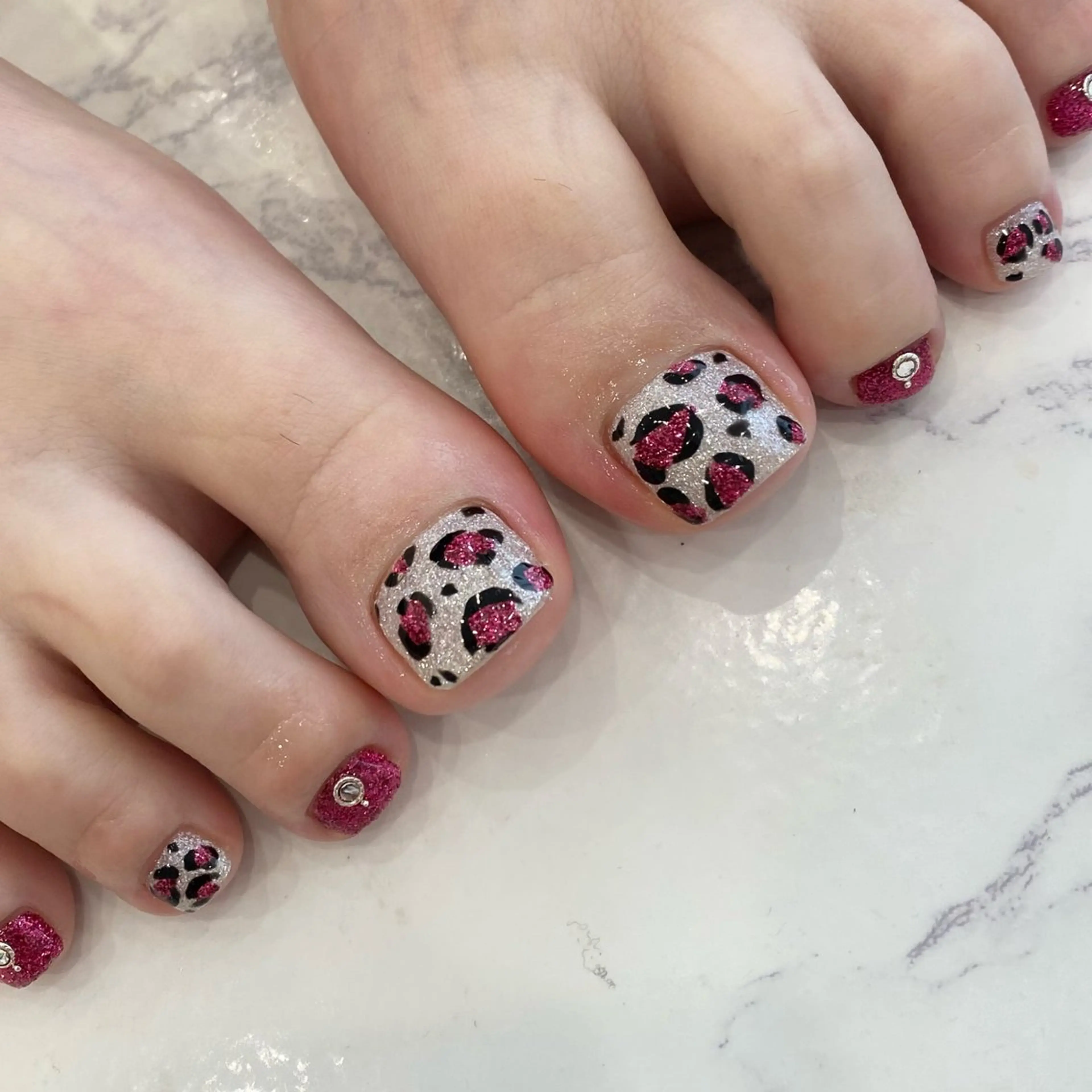 ネイル 持ち込み オフィスネイル Nailsalon Merci所属・Merci momoのネイルデザイン