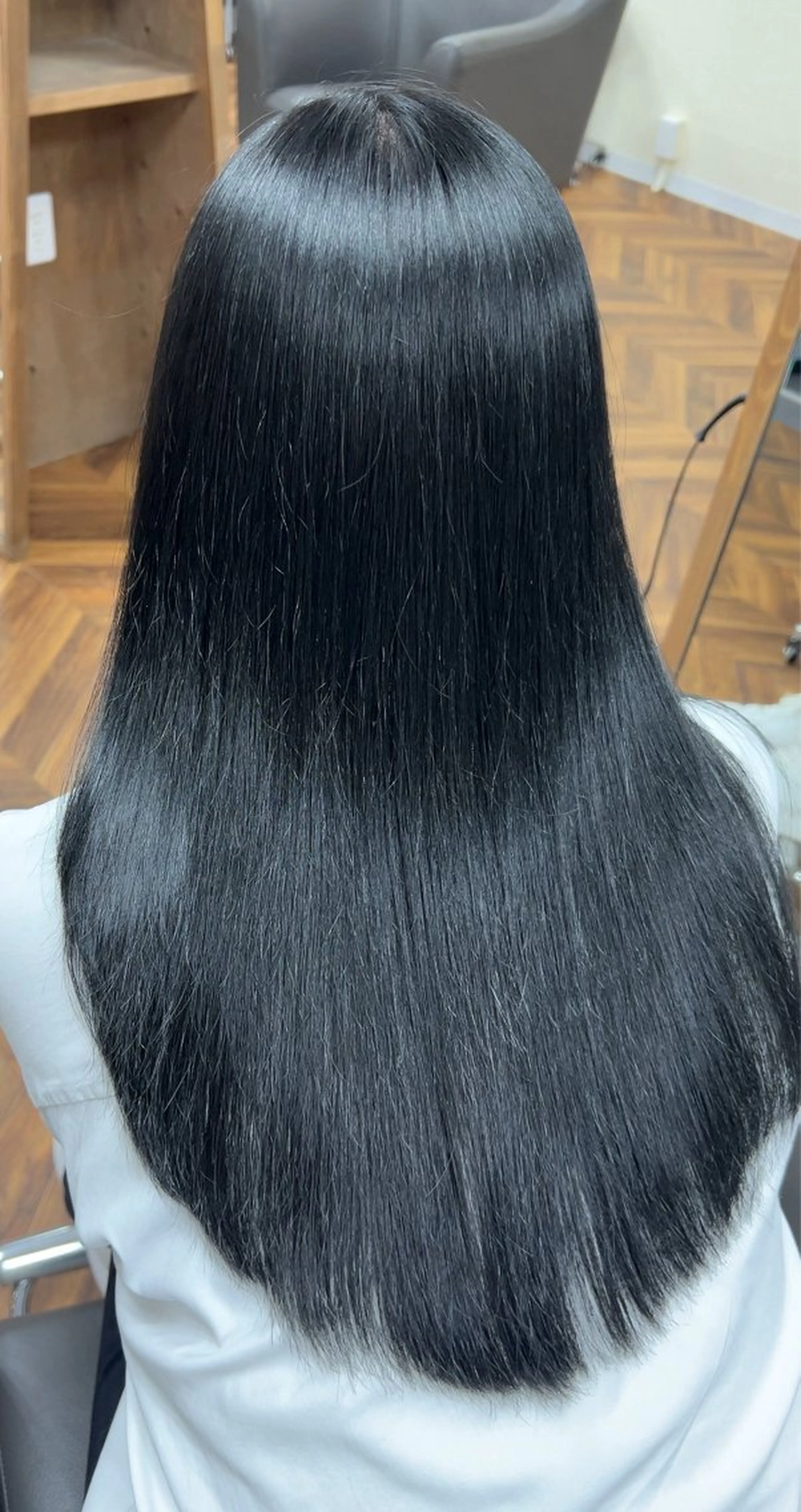 セミロング カラー GRAN LUSSO岡山駅前【グランルッソ】所属・GRAN LUSSO 【MIHARU】のヘアスタイル