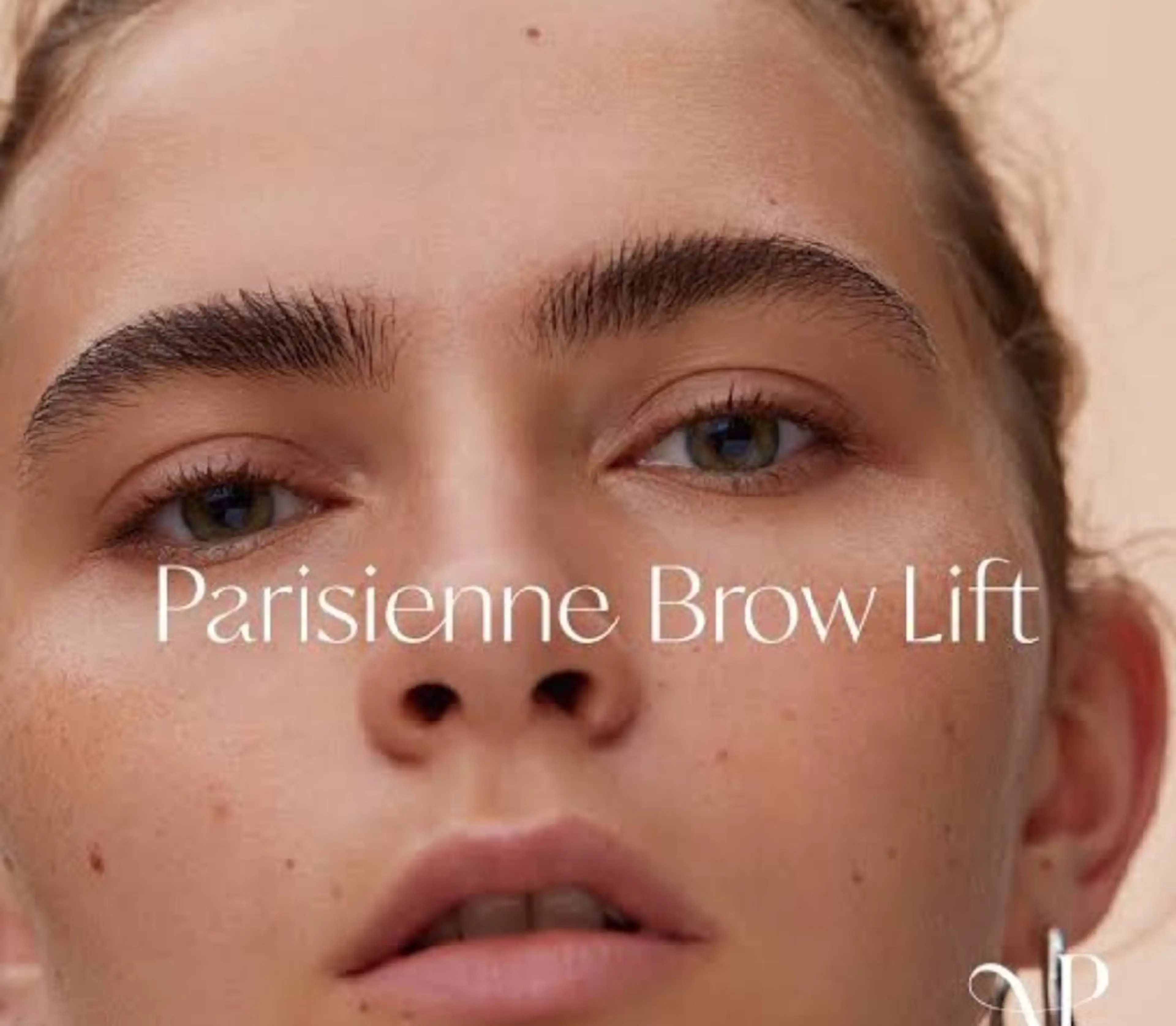 アイブロウ salon✡ goldcatのネイルデザイン