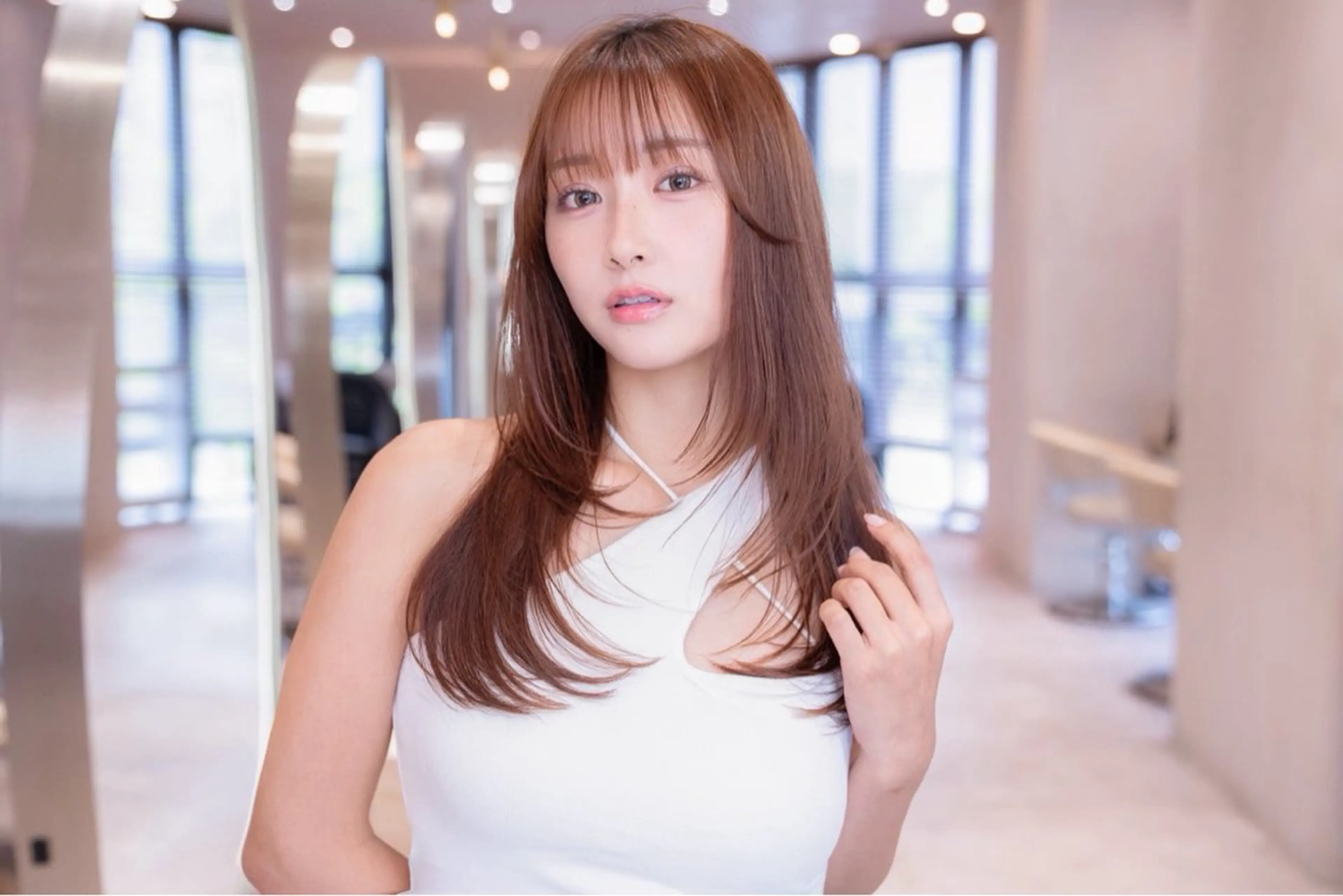 ロング ロングレイヤー レイヤーカット ロング 小顔カット トリートメント ヘアカラー 韓国ヘア顔周りカット そーた/渋谷駅のヘアスタイル