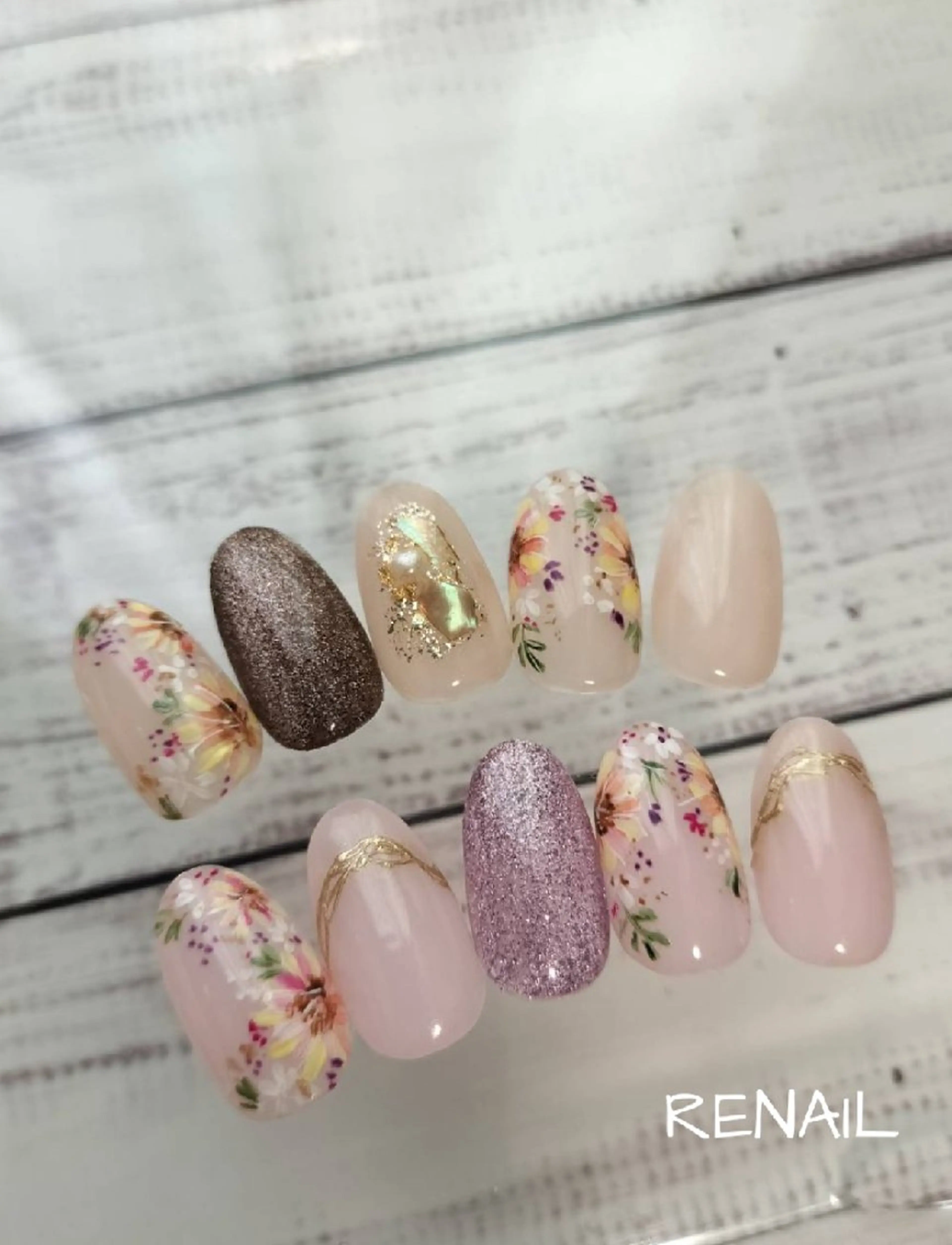 ネイル RENAIL  玲奈のネイルデザイン