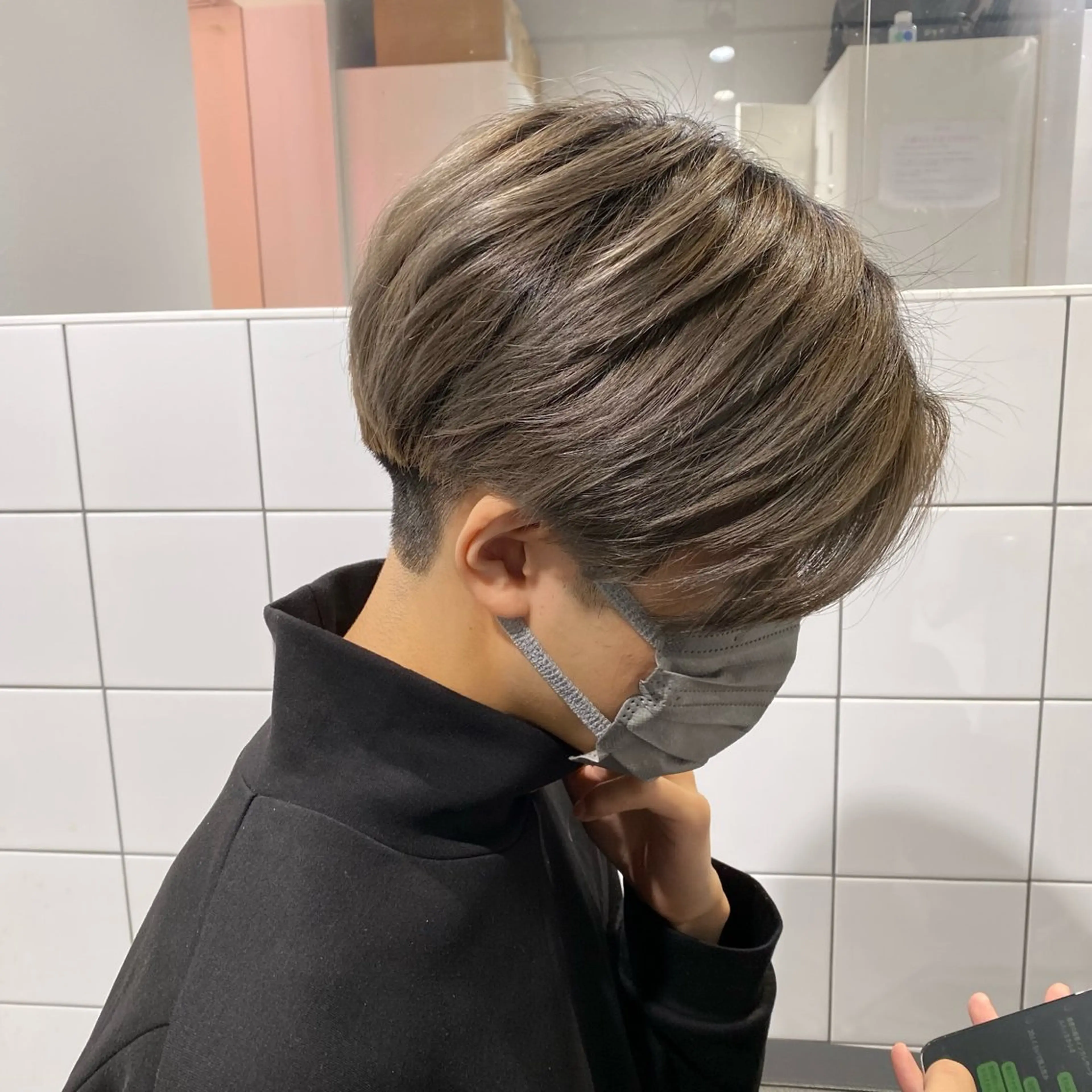 ショート パーマ ハイトーン🌈メンズ カット♡Machanのヘアスタイル