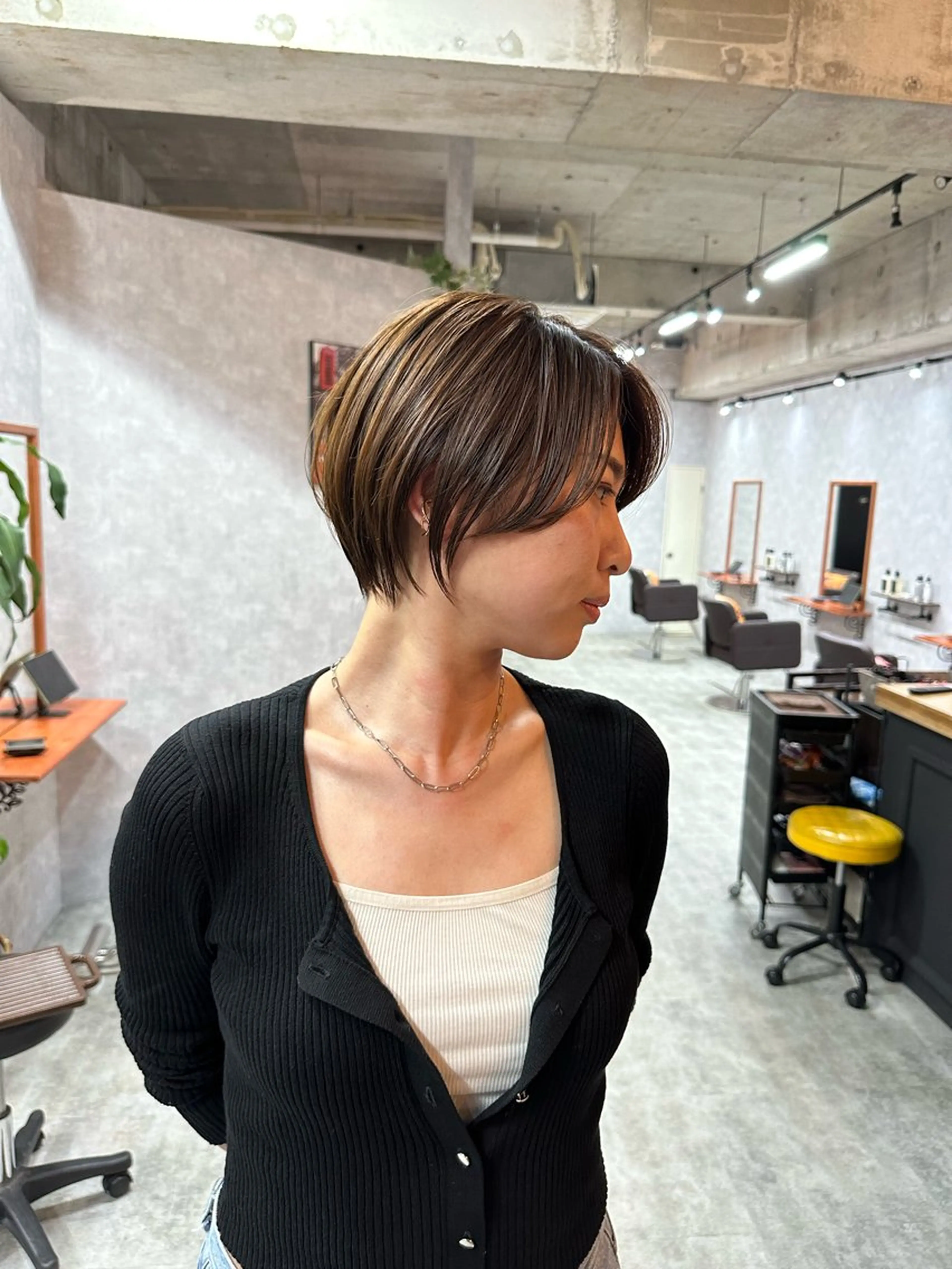 ショート 切りっぱなしボブ ショートボブ ハンサムショート 丸みショート ボブ カット ヘアカラー トリートメント C’LD hair  produce /シールドヘア所属・モテ髪/ボブ/ショー ト/アダチフウトのヘアスタイル