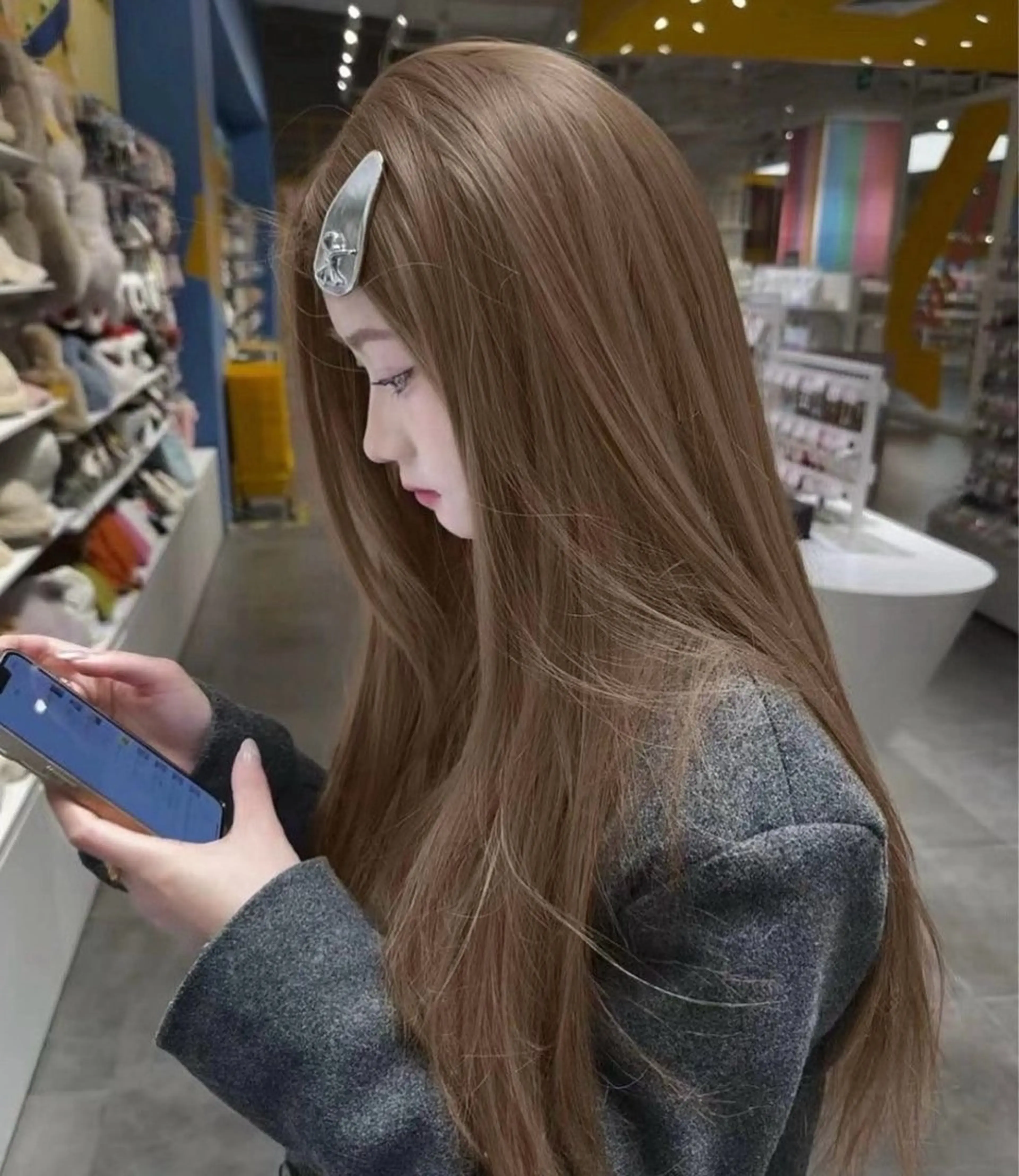 ロング ヘアカラー トリートメント IVE所属・透け感カラー 髪質改善🫧Annaのヘアスタイル